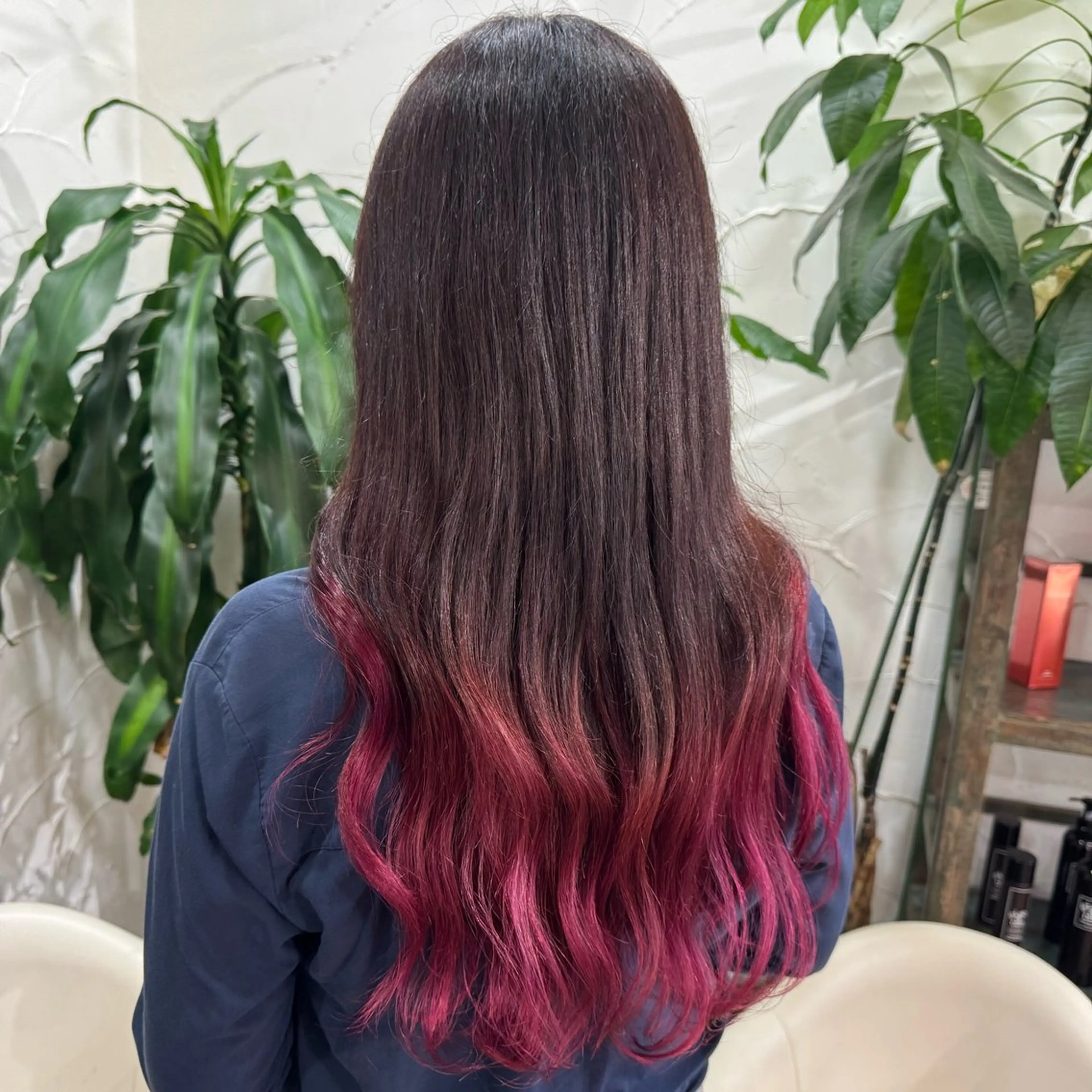 カラー 透明感/低ダメージ インナー🩵角田紗雪のヘアスタイル