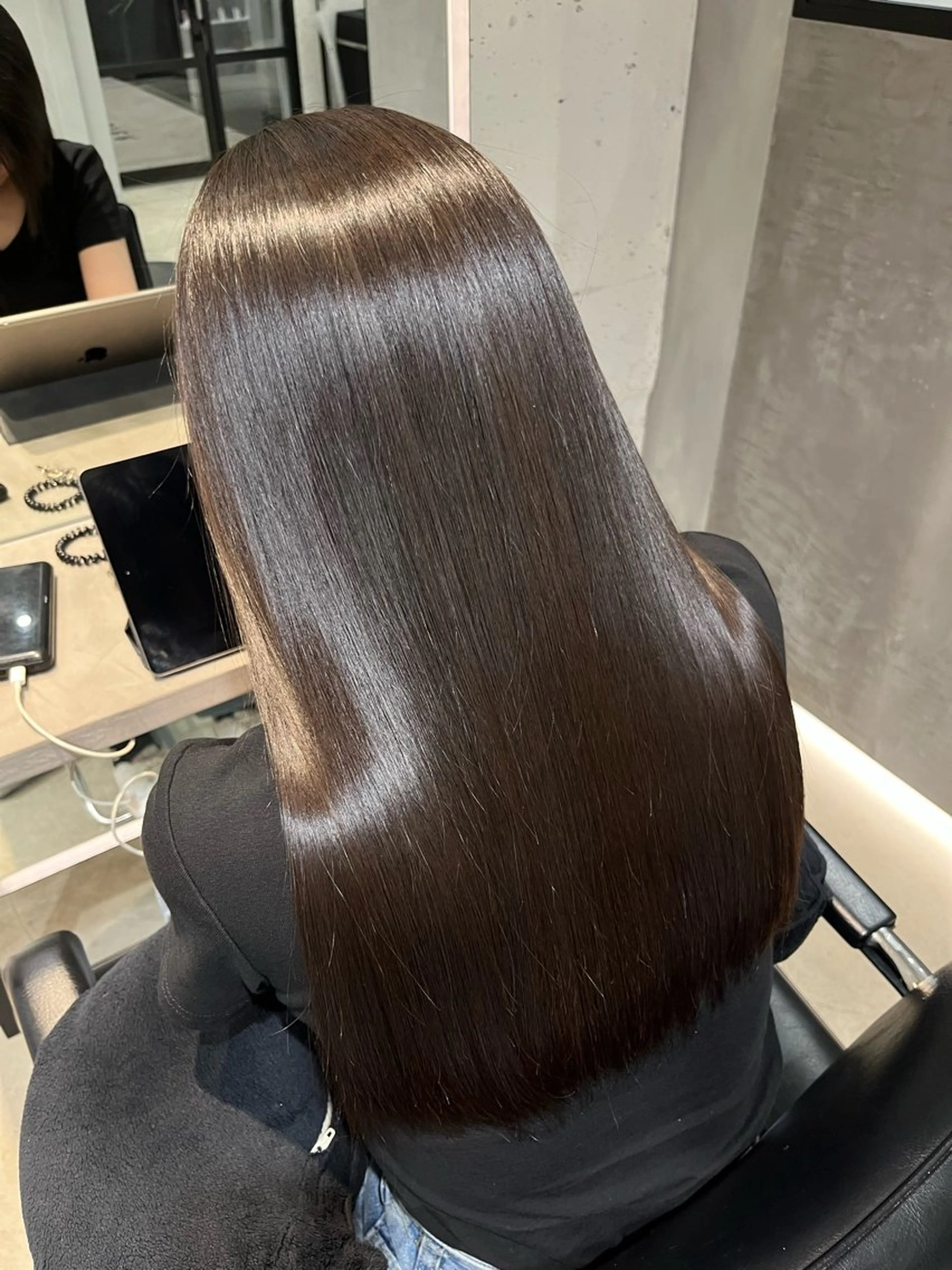 ロング 縮毛矯正 ブリーチモデル募集中 ゆな🎀のヘアスタイル