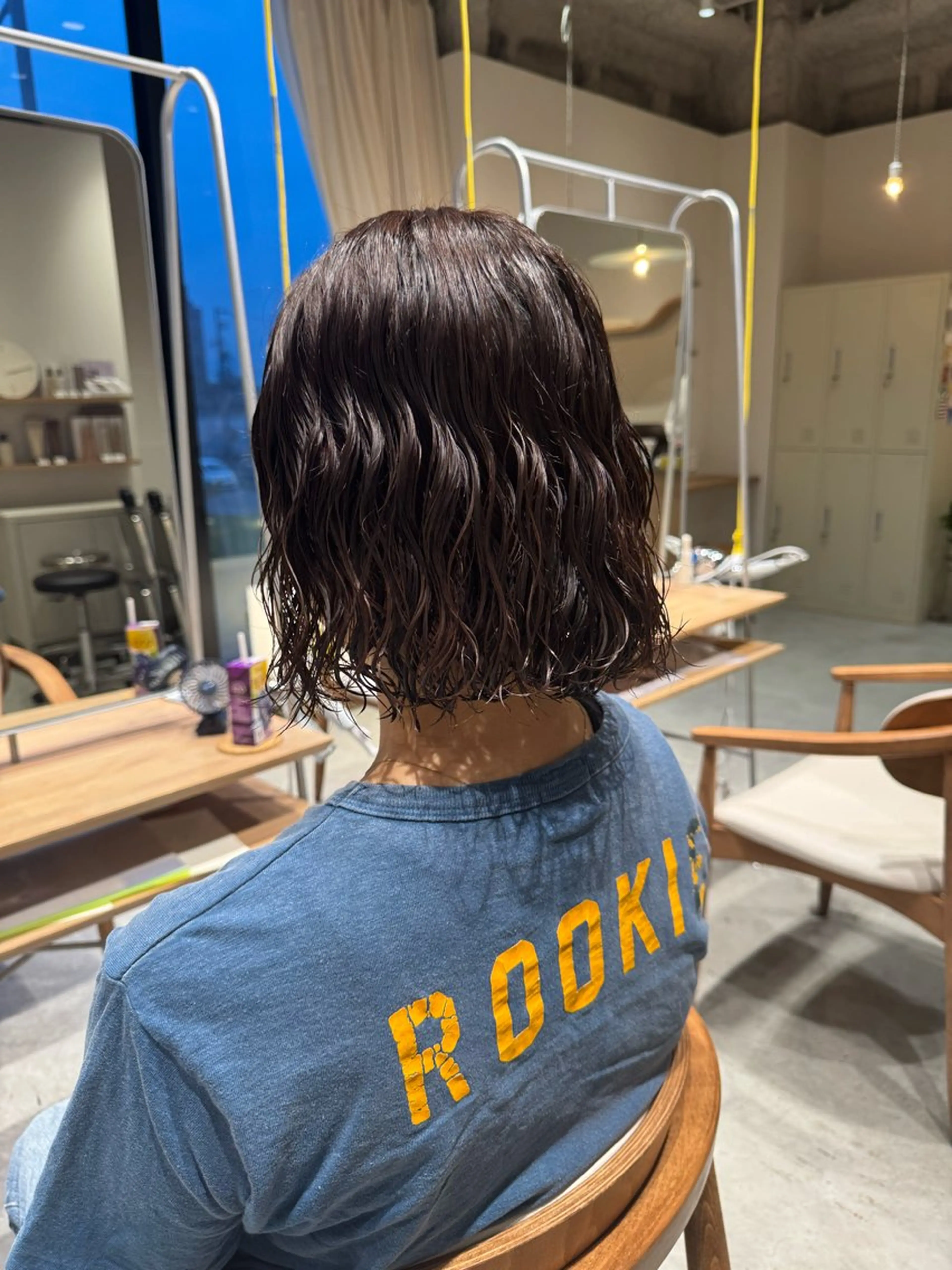 【ミディアム～ロング】カット＋ダメージレスパーマの写真