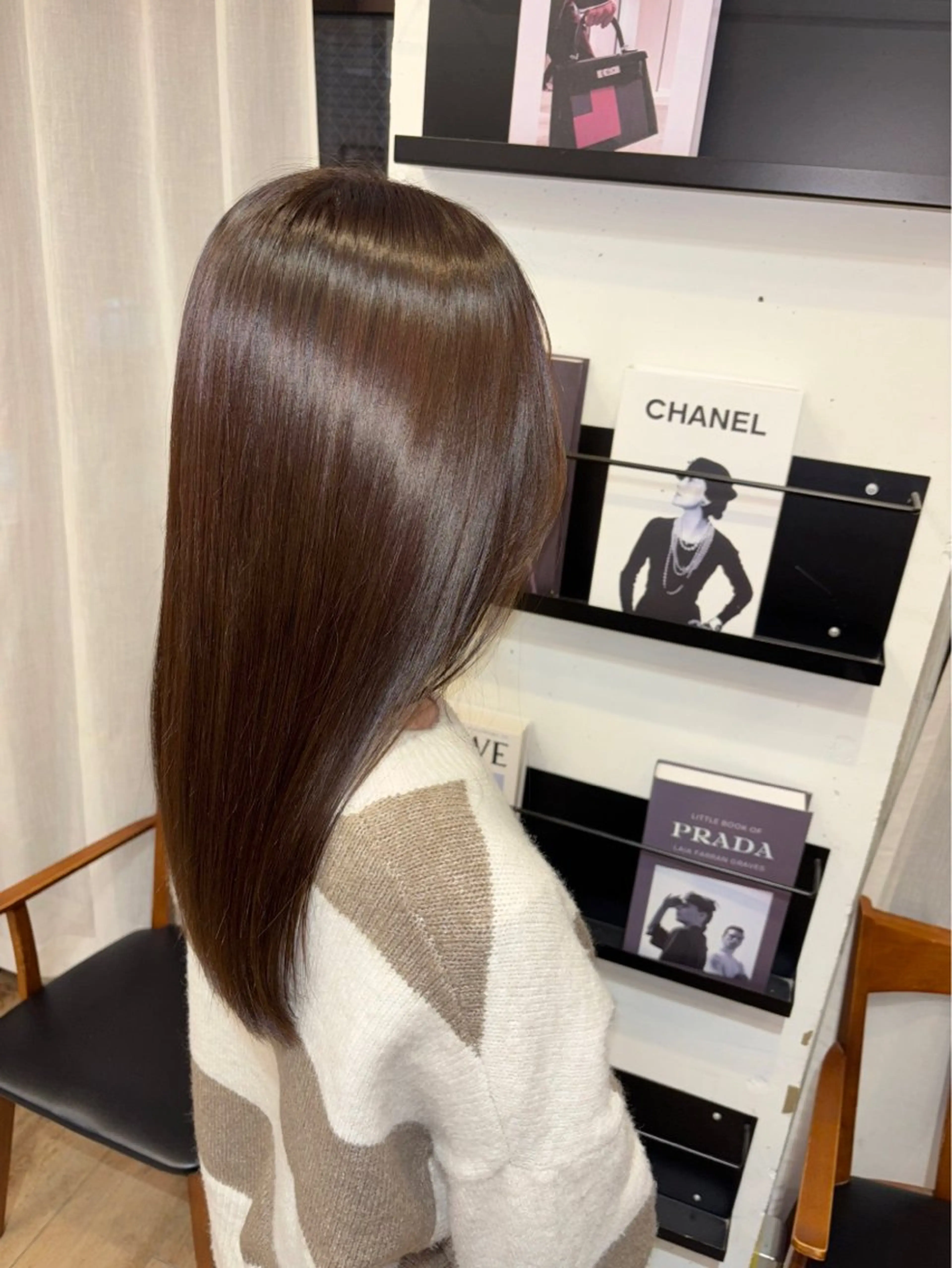 カラー 新原 陽那のヘアスタイル