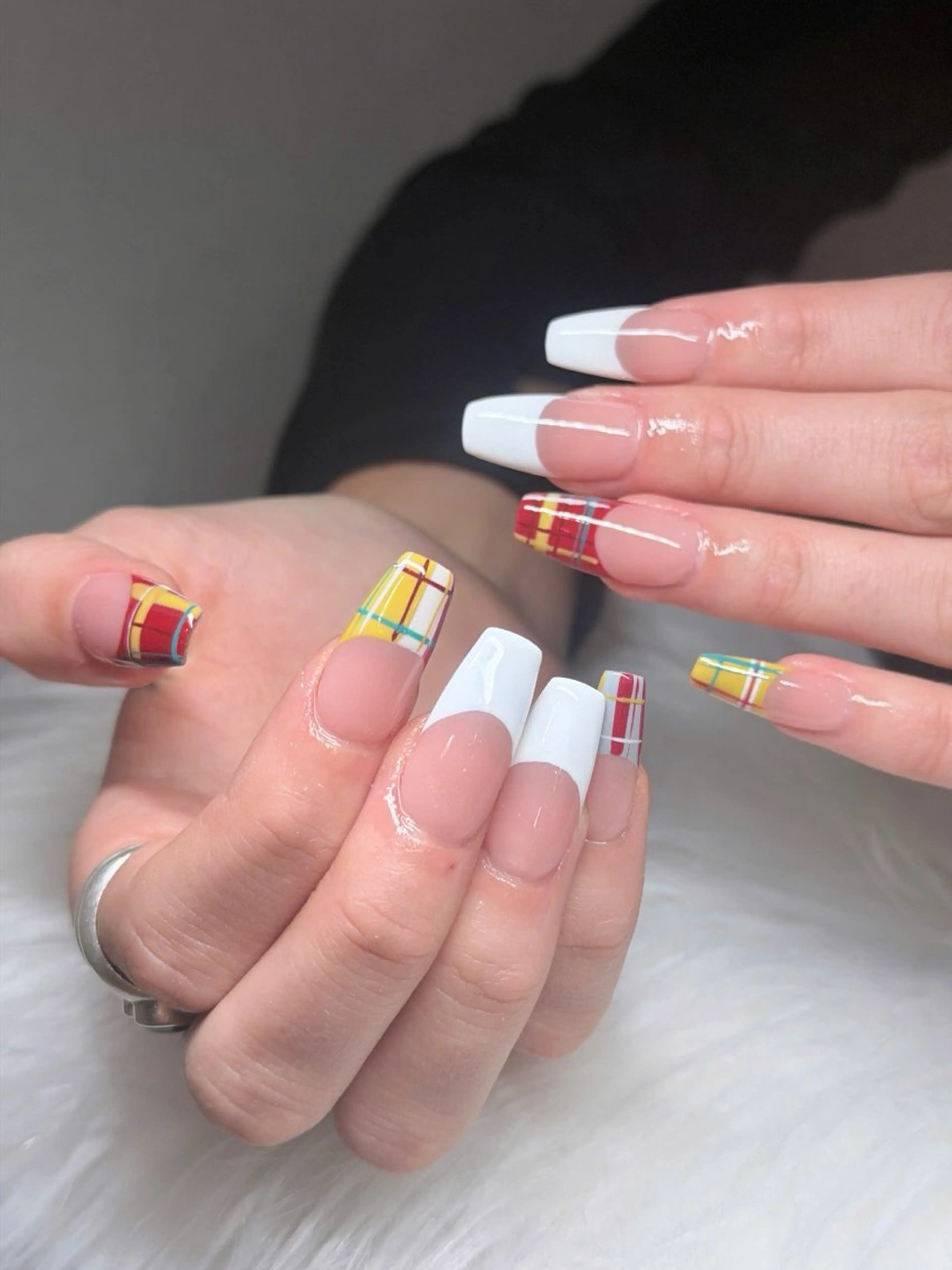 ネイル オーロラネイル グラデーション ハート ホログラムネイル キラキラネイル ハンドネイル ハンドケア Rin Rinのネイルデザイン