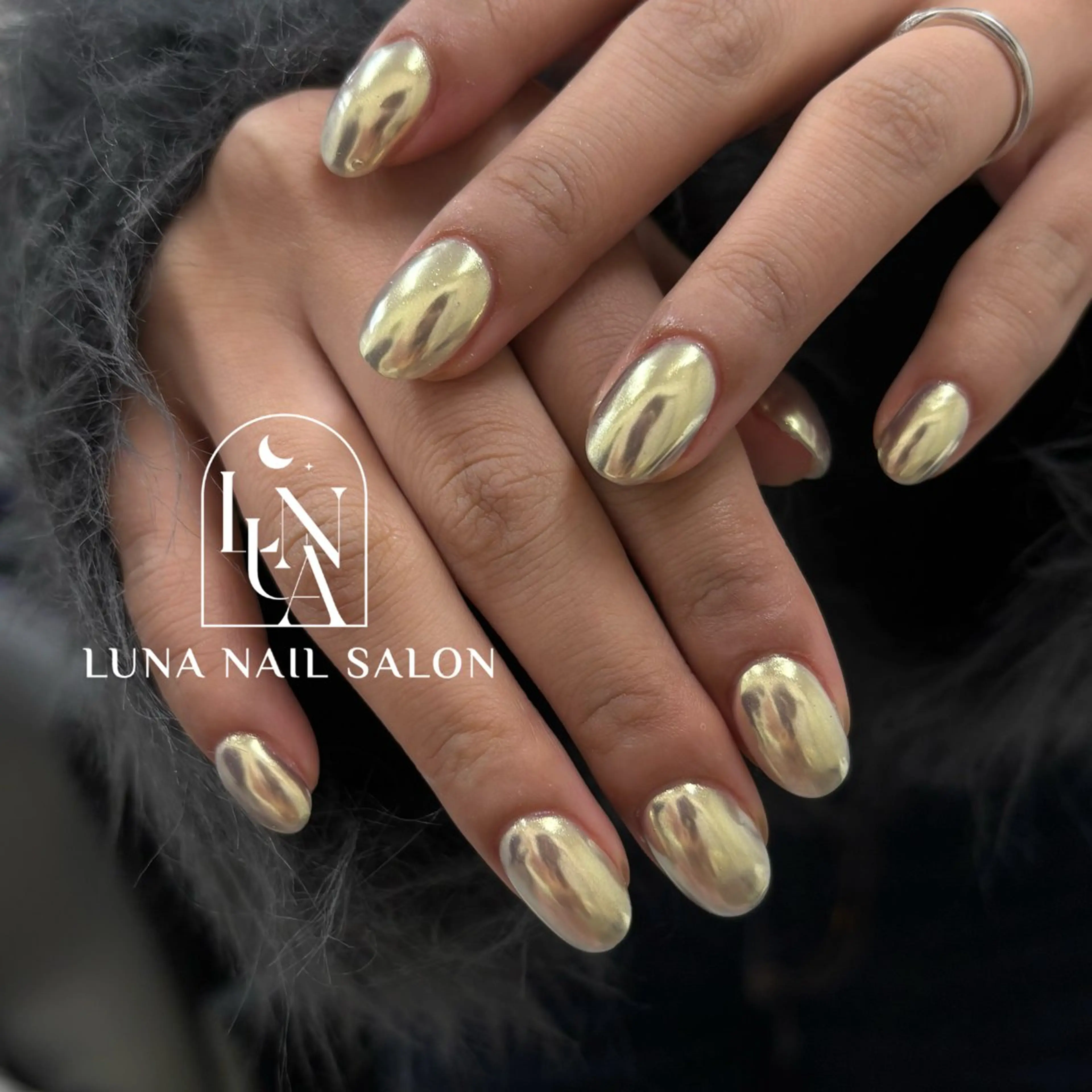 ネイル アートネイル フレンチネイル ジェルネイル ガラスフレンチ 韓国ネイル ハンドネイル ハンドケア LUNA Nail salon💕のネイルデザイン