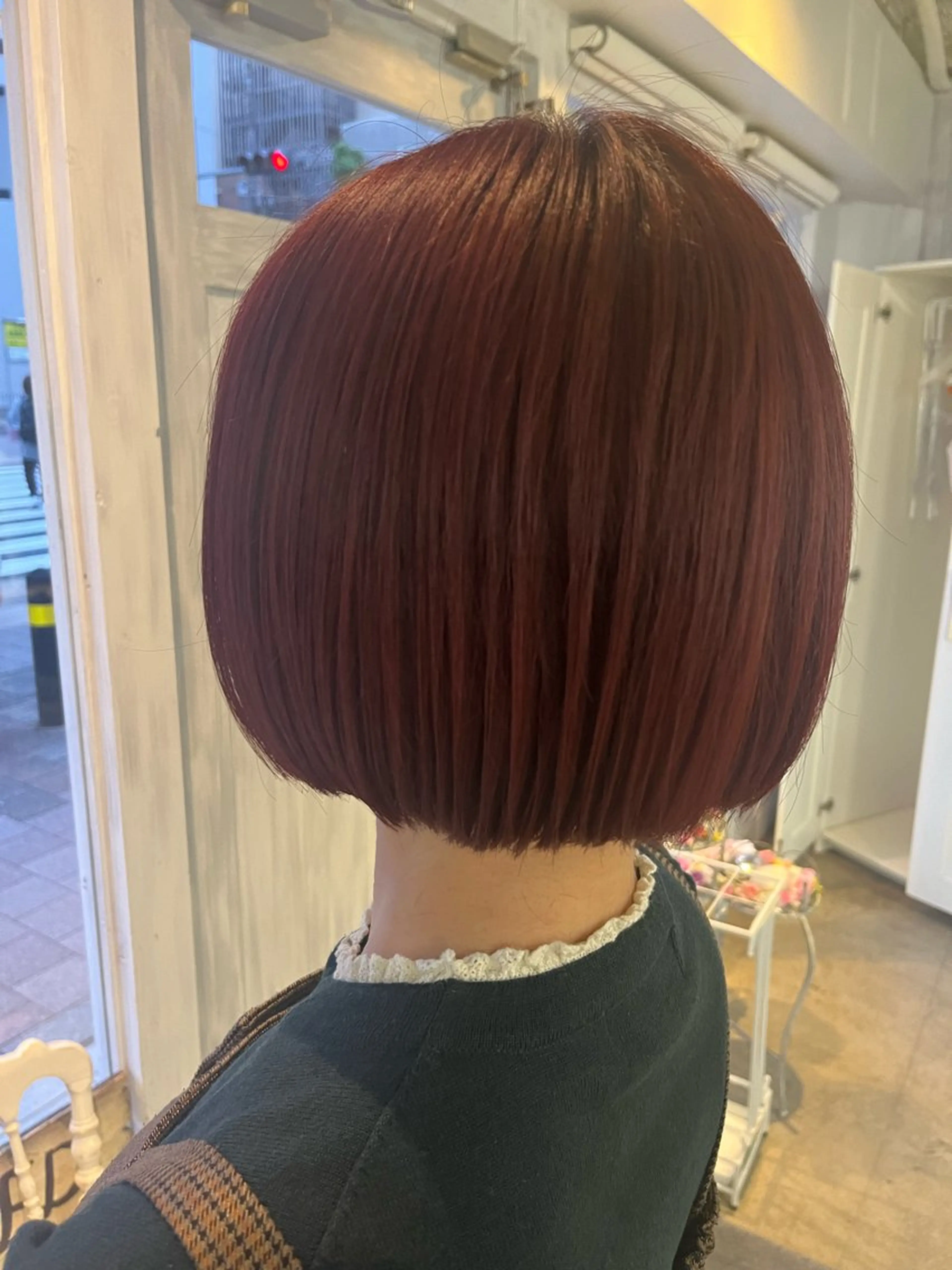 ショート カラー カット ヘアカラー 暗髪ツヤ感カラー🌼 いしいゆうこのヘアスタイル