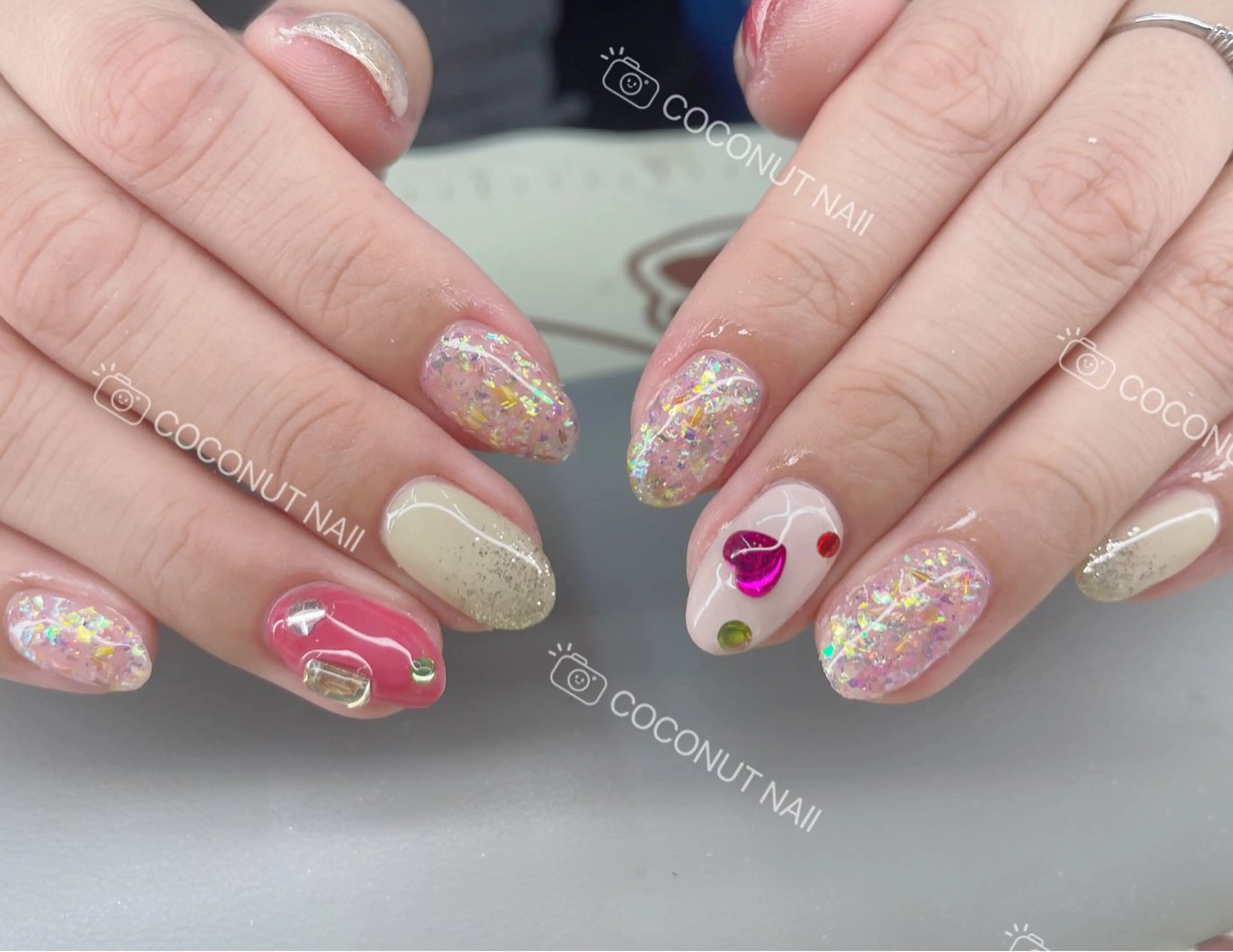 ネイル ハンドネイル 神田 ココナッツのネイルデザイン
