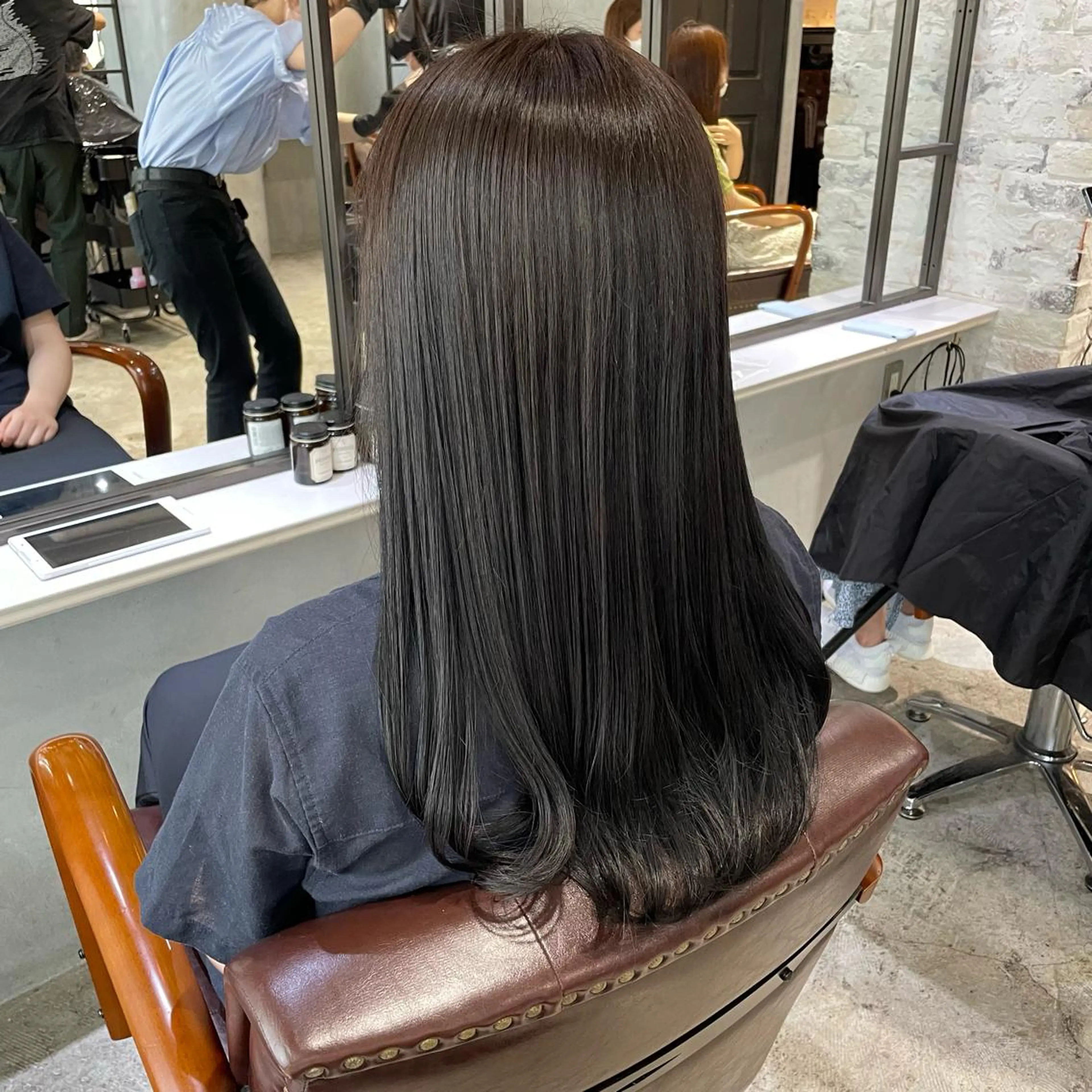 セミロング 顔まわりレイヤー 韓国風ヘア レイヤーカット ローレイヤー 縮毛矯正 カット ヘアカラー トリートメント 【必ず似合わせます】 川口航平のヘアスタイル