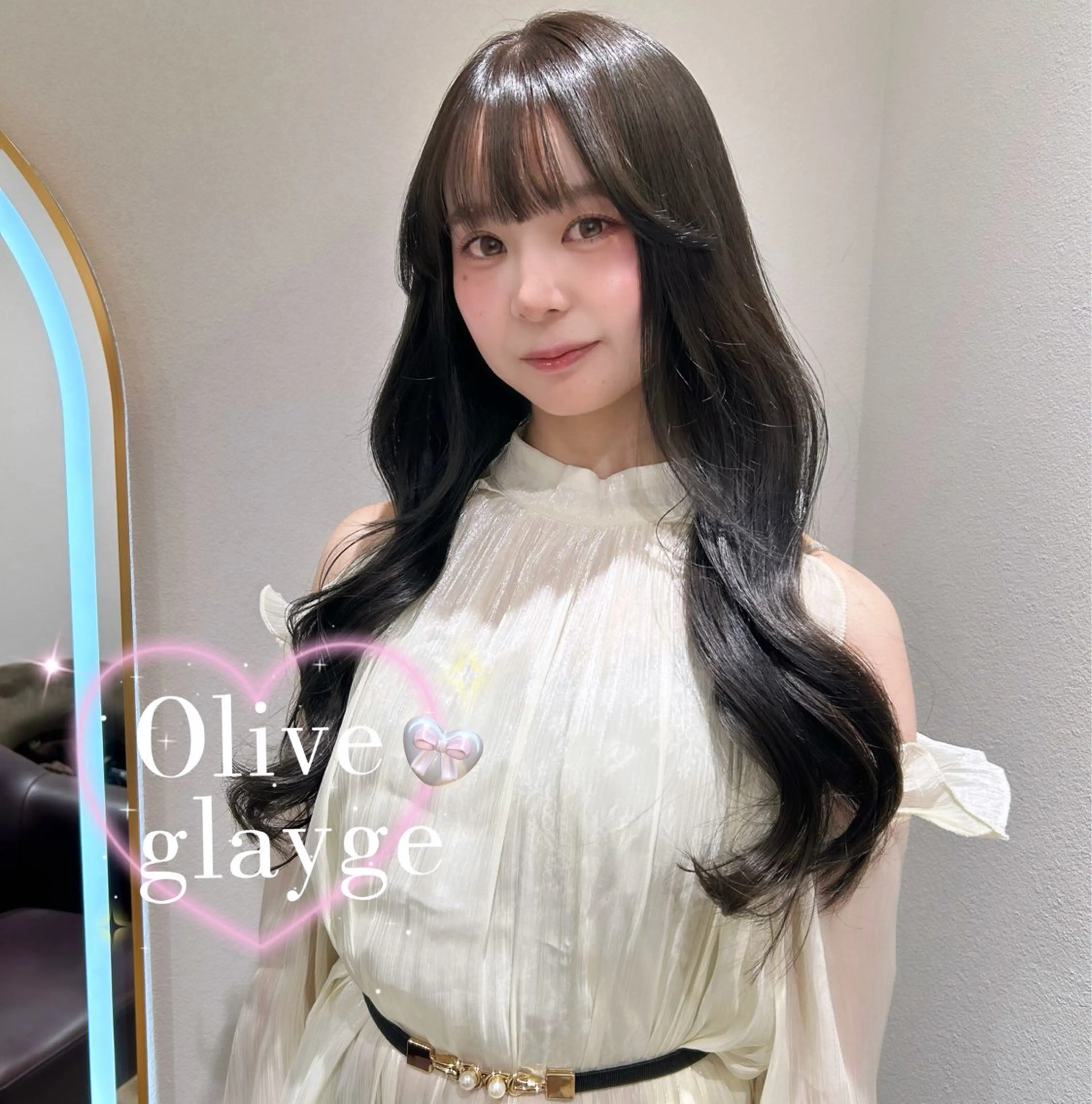 ロング カラー グレージュ オリーブグレージュ オリーブグレー カット ヘアカラー トリートメント LOUIMADNA栄 🎀Misakiのヘアスタイル