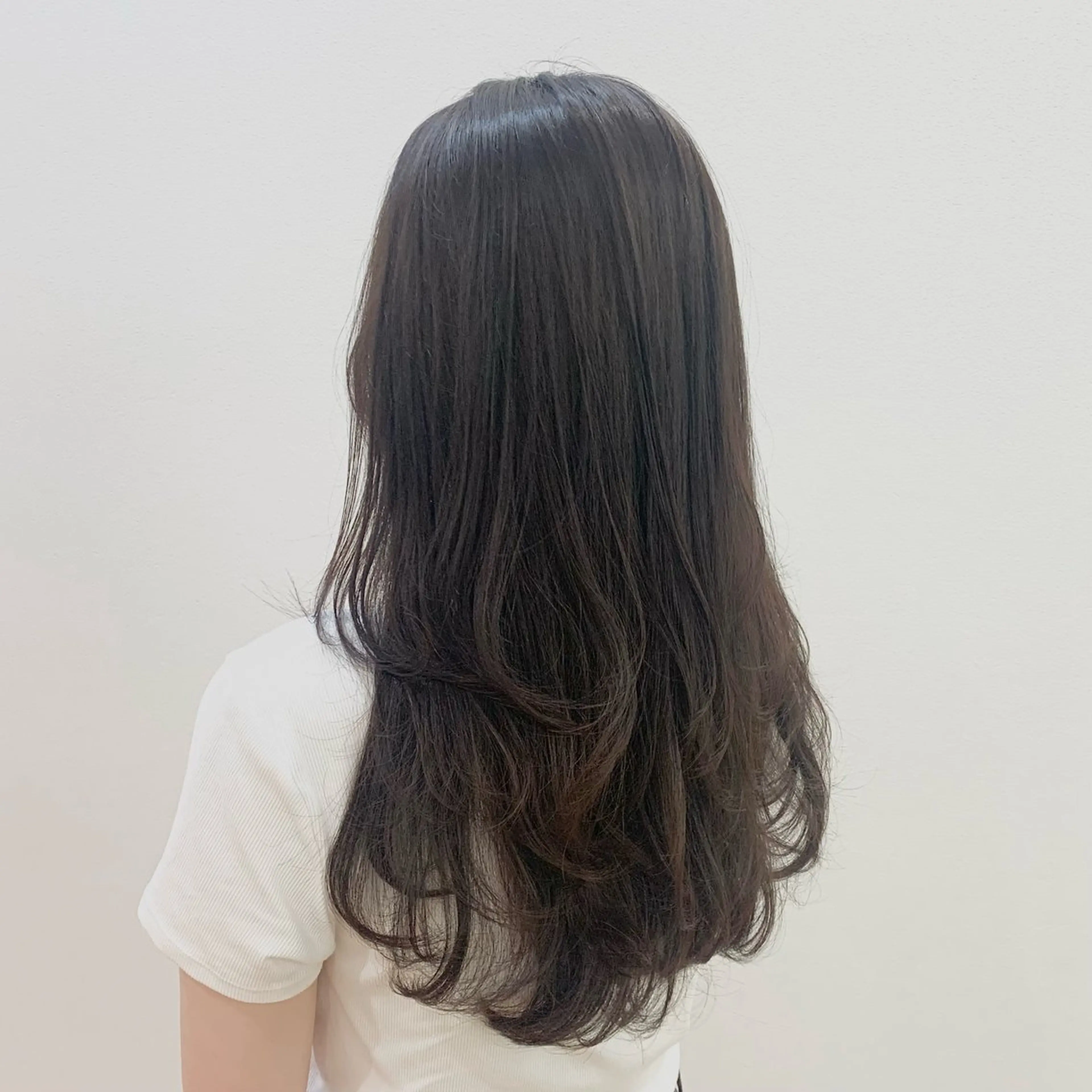 ロング カラー ヘアアレンジ キヨミ 韓国レイヤーカットのヘアスタイル