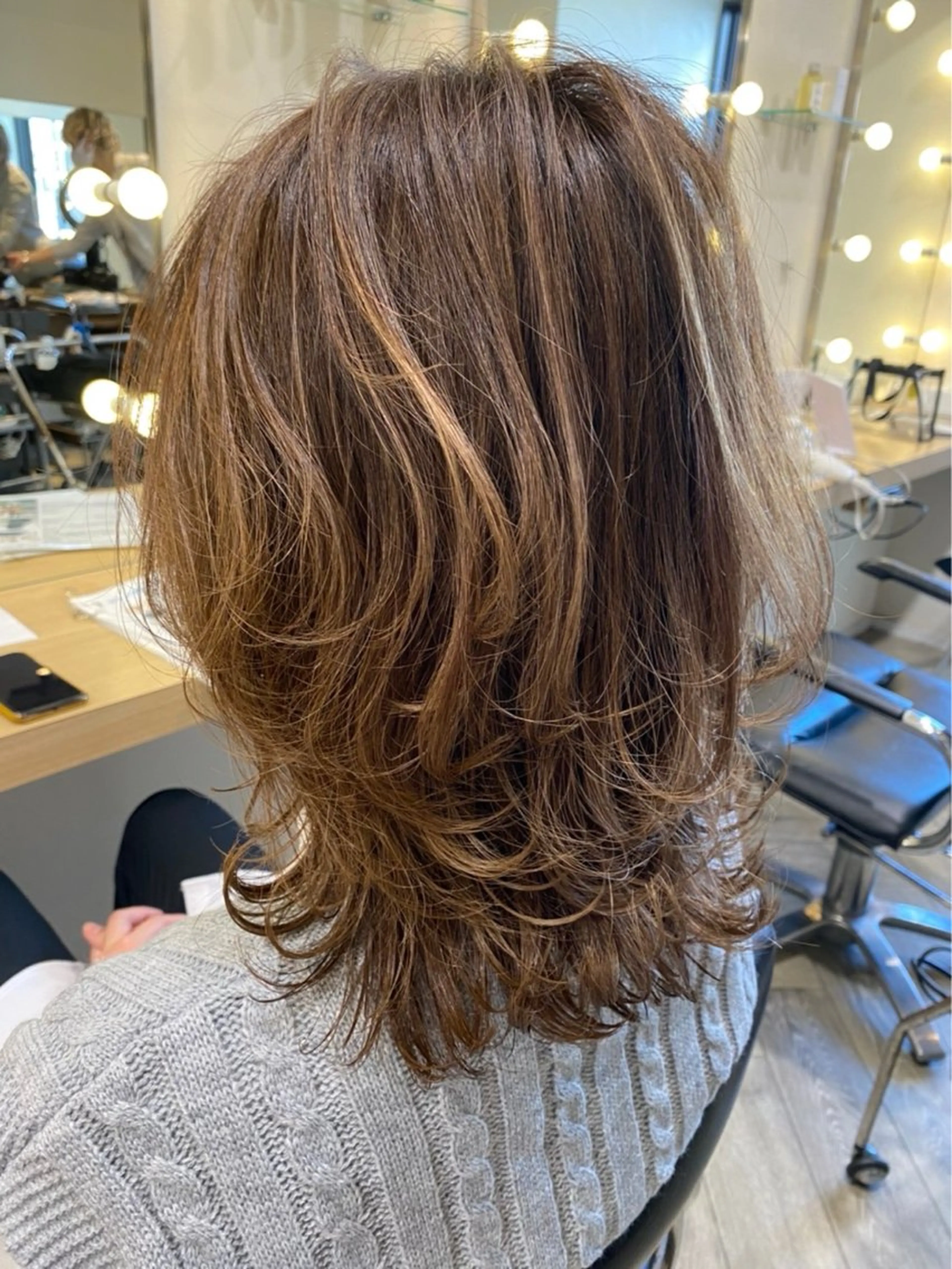 ミディアム ミディアムレイヤー レイヤーカット ⭐︎無料カット⭐︎ 千葉瞬のヘアスタイル