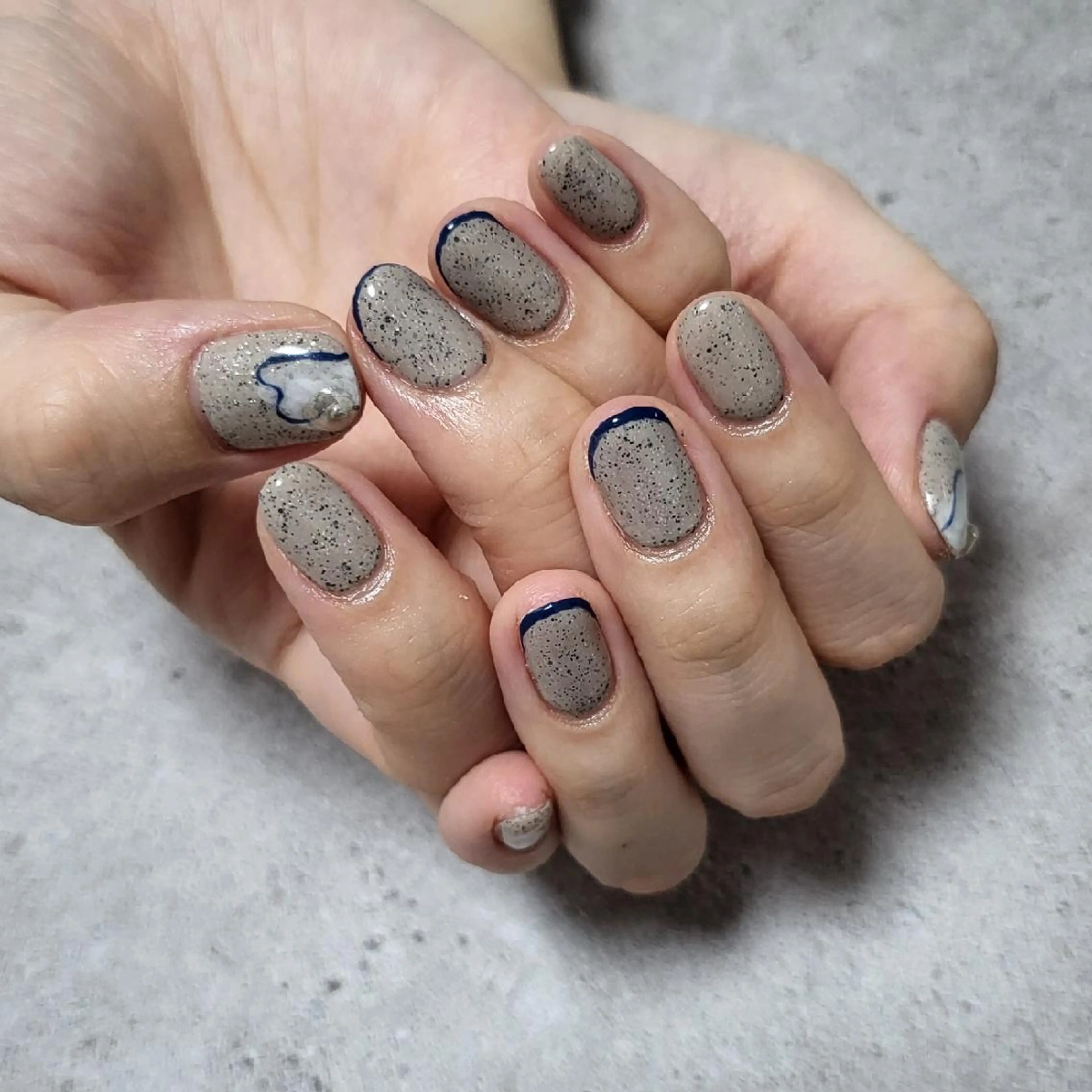 ネイル ジェルネイル ネイビー ソフトジェル ハンドネイル Nailsalon MagicShopのネイルデザイン