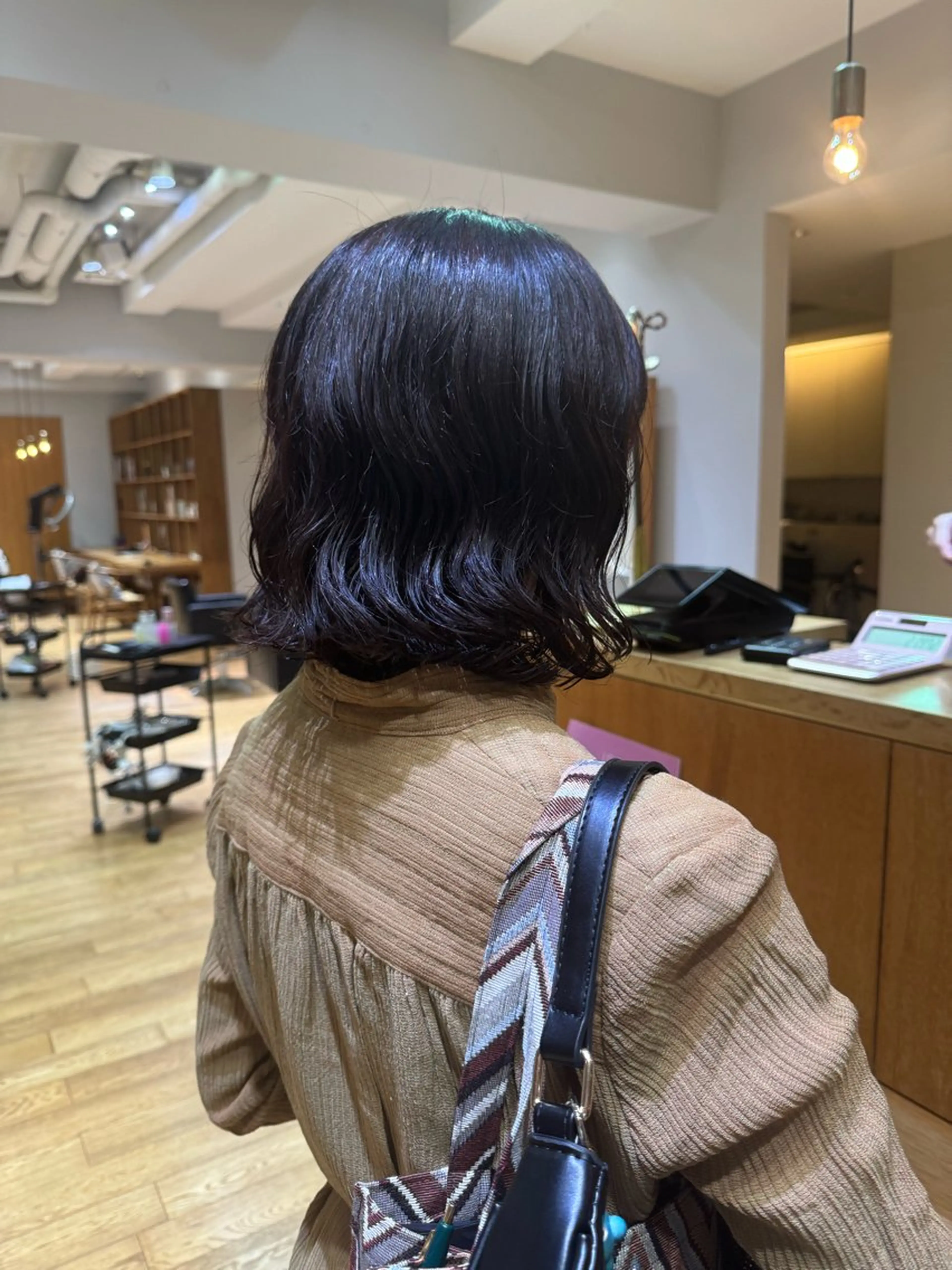 ショート カット パーマ 大人可愛い♡コテ巻き パーマ🌼杉田 萌恵のヘアスタイル