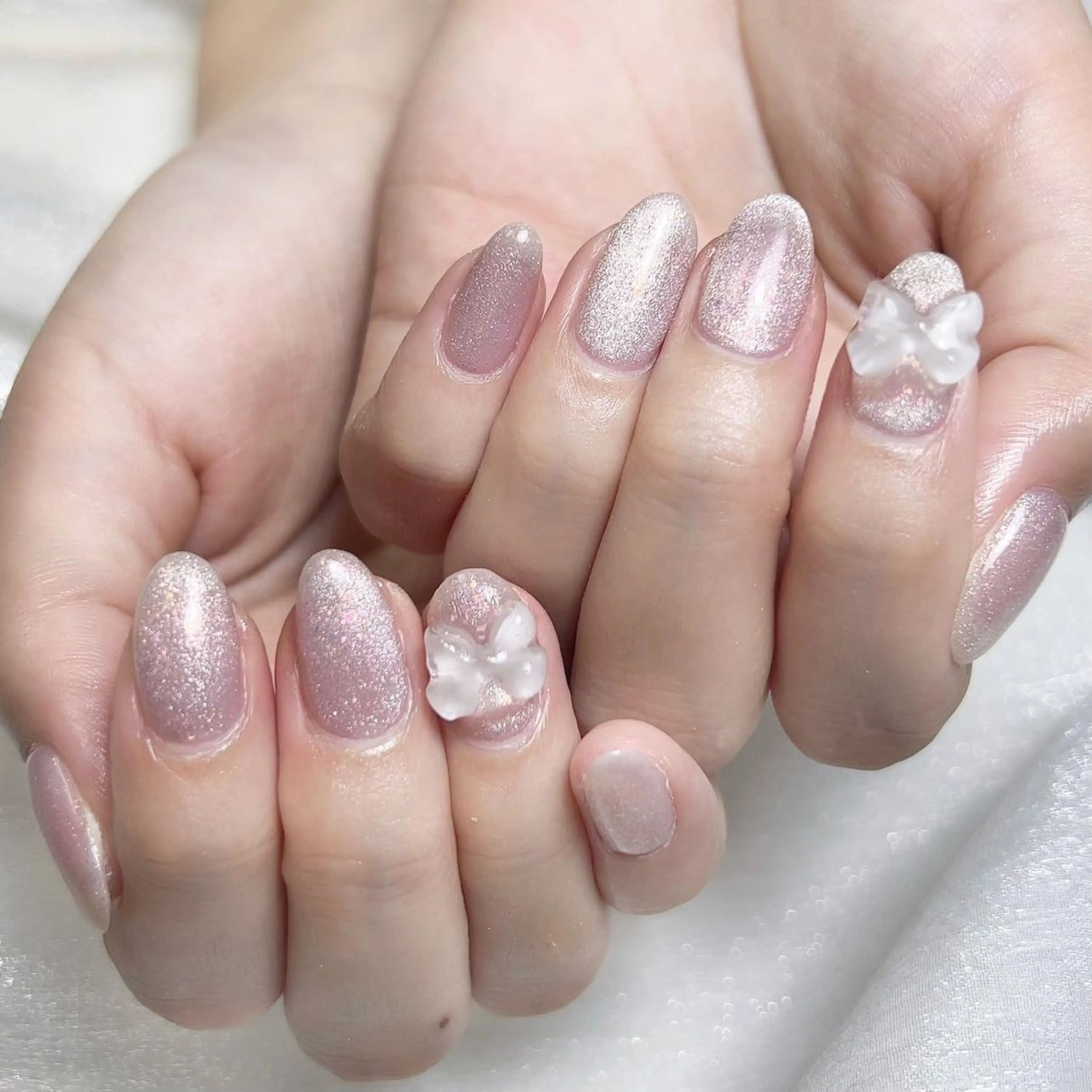 ネイル アートネイル オーロラネイル ガーリー キラキラネイル 韓国ネイル Nail salon 木にいるのネイルデザイン