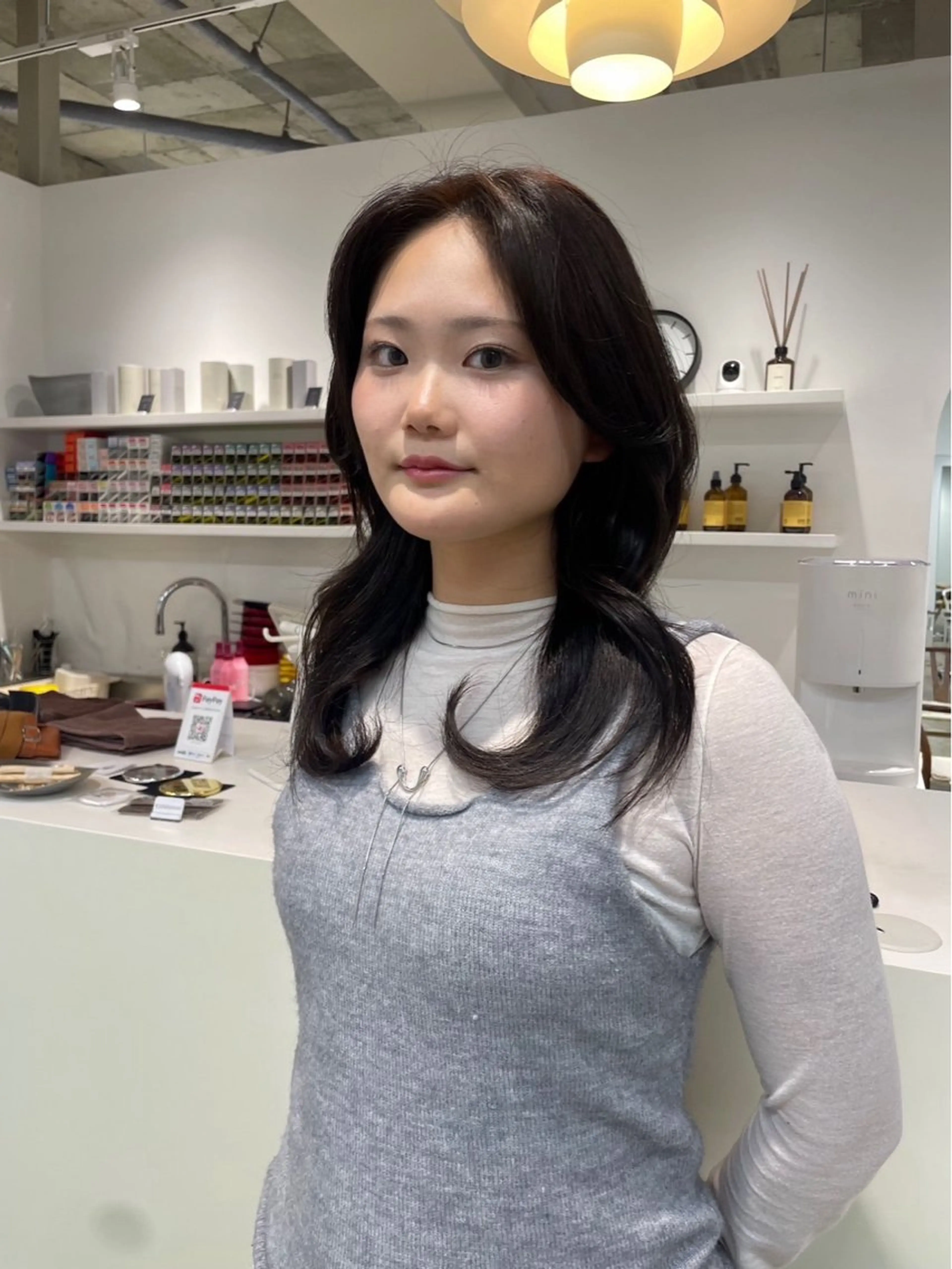 ミディアム カラー カット 𝘚𝘶𝘻𝘶 𓂃𓈒𓏸のヘアスタイル