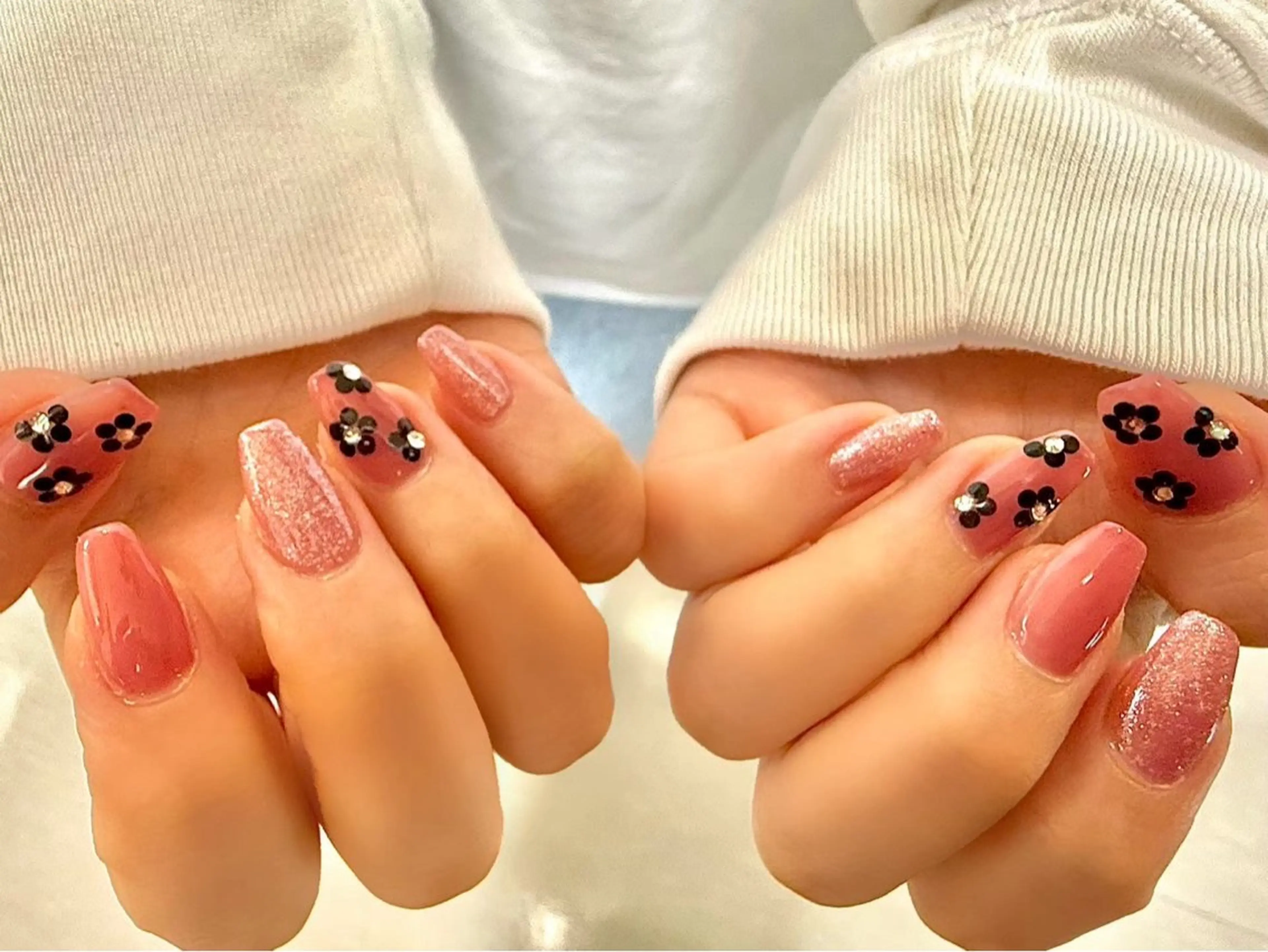 ネイル ハンドネイル フットネイル nail salon mieux(ミュー)のマツエク・マツパデザイン