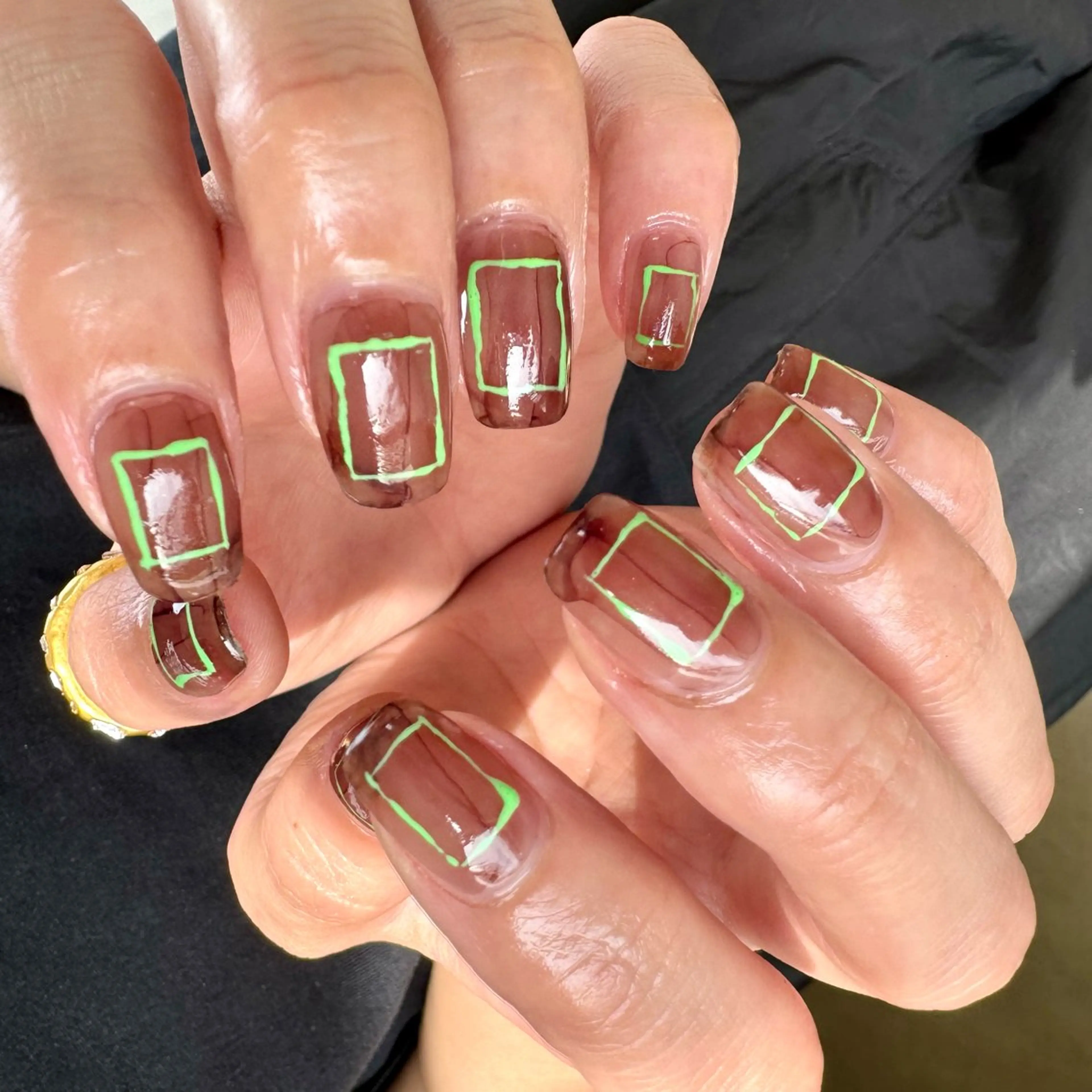 ショート ハンドネイル m kaori𓃟のネイルデザイン