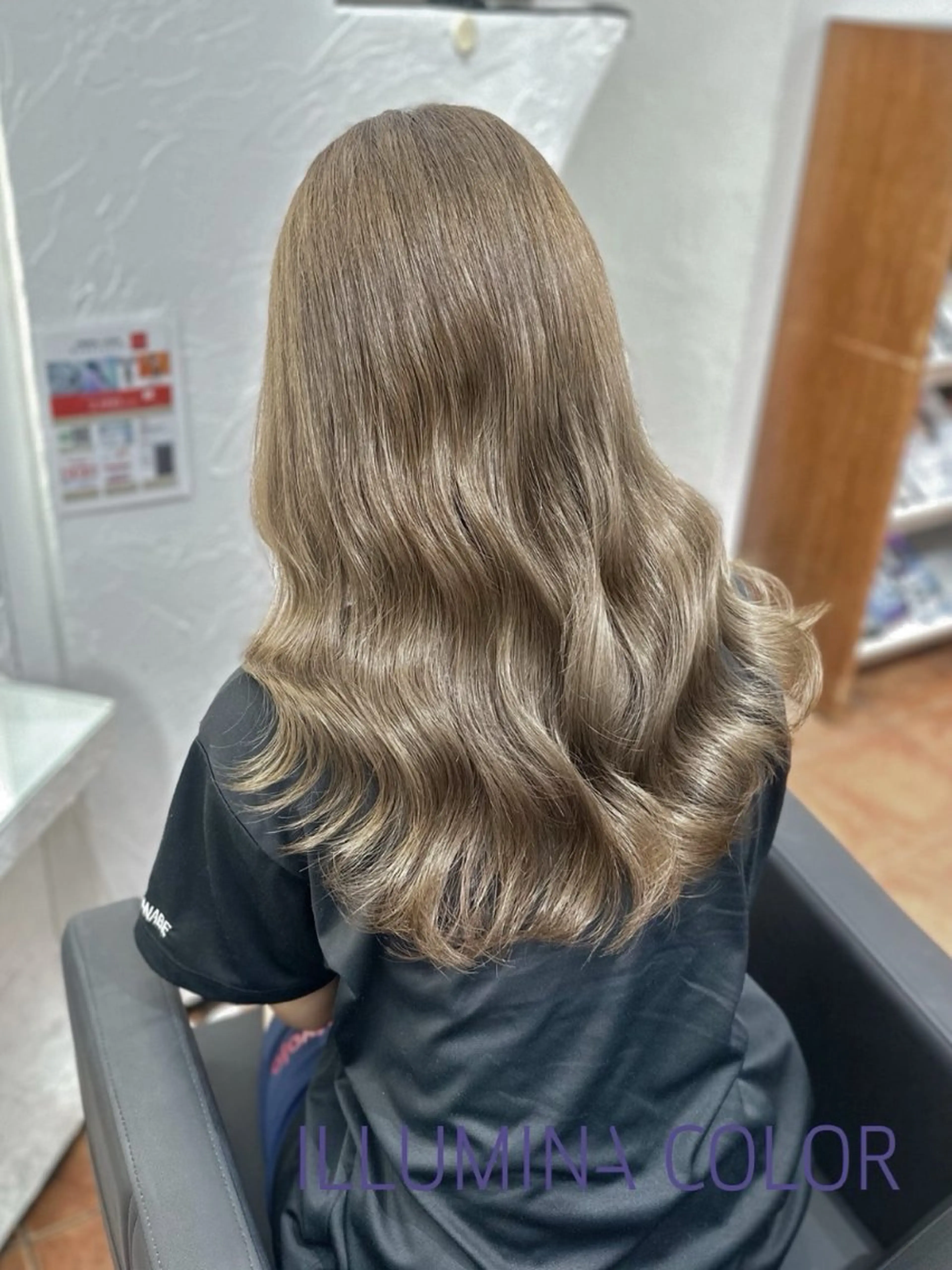 ロング イエローカラー 坂田 龍哉のヘアスタイル