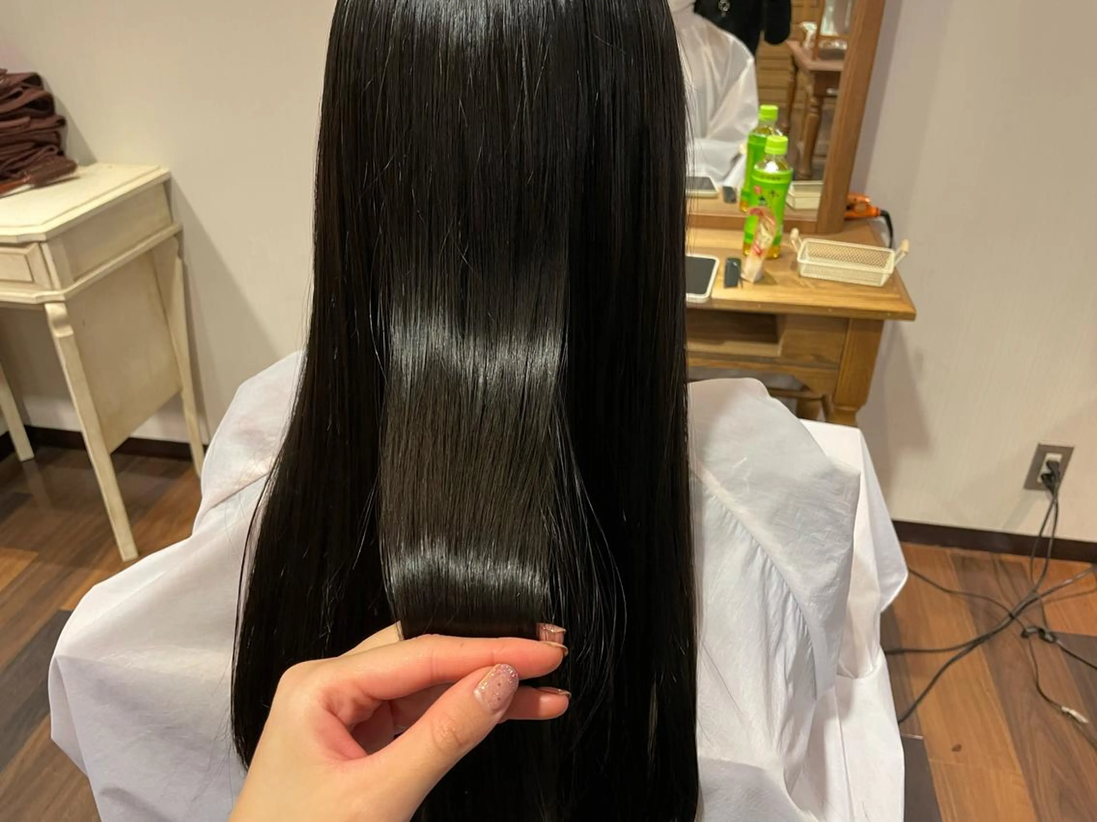 ロング カット 縮毛矯正 みねぎし ふうかのヘアスタイル