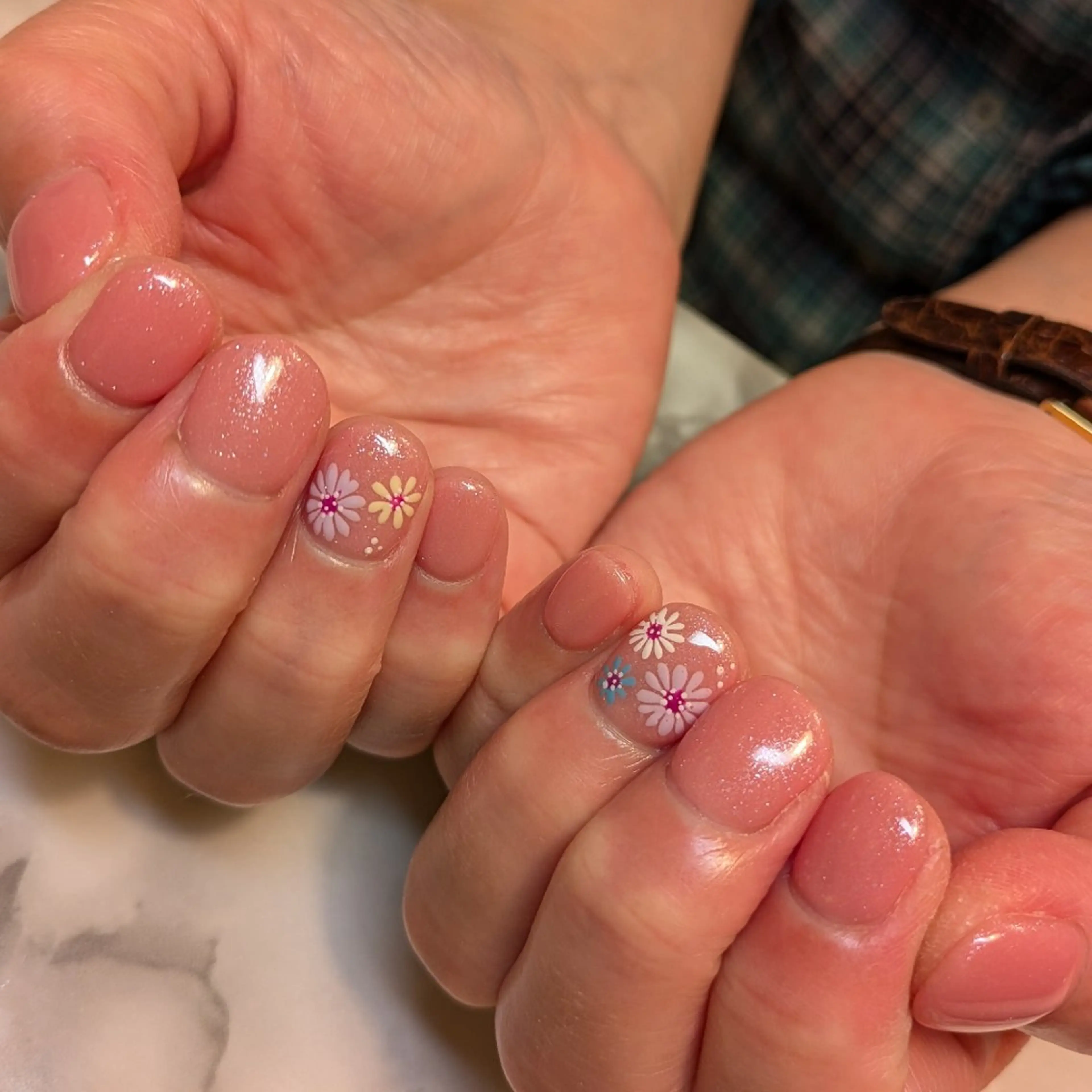 ネイル フラワーネイル ジェヌインネイル 河内のネイルデザイン