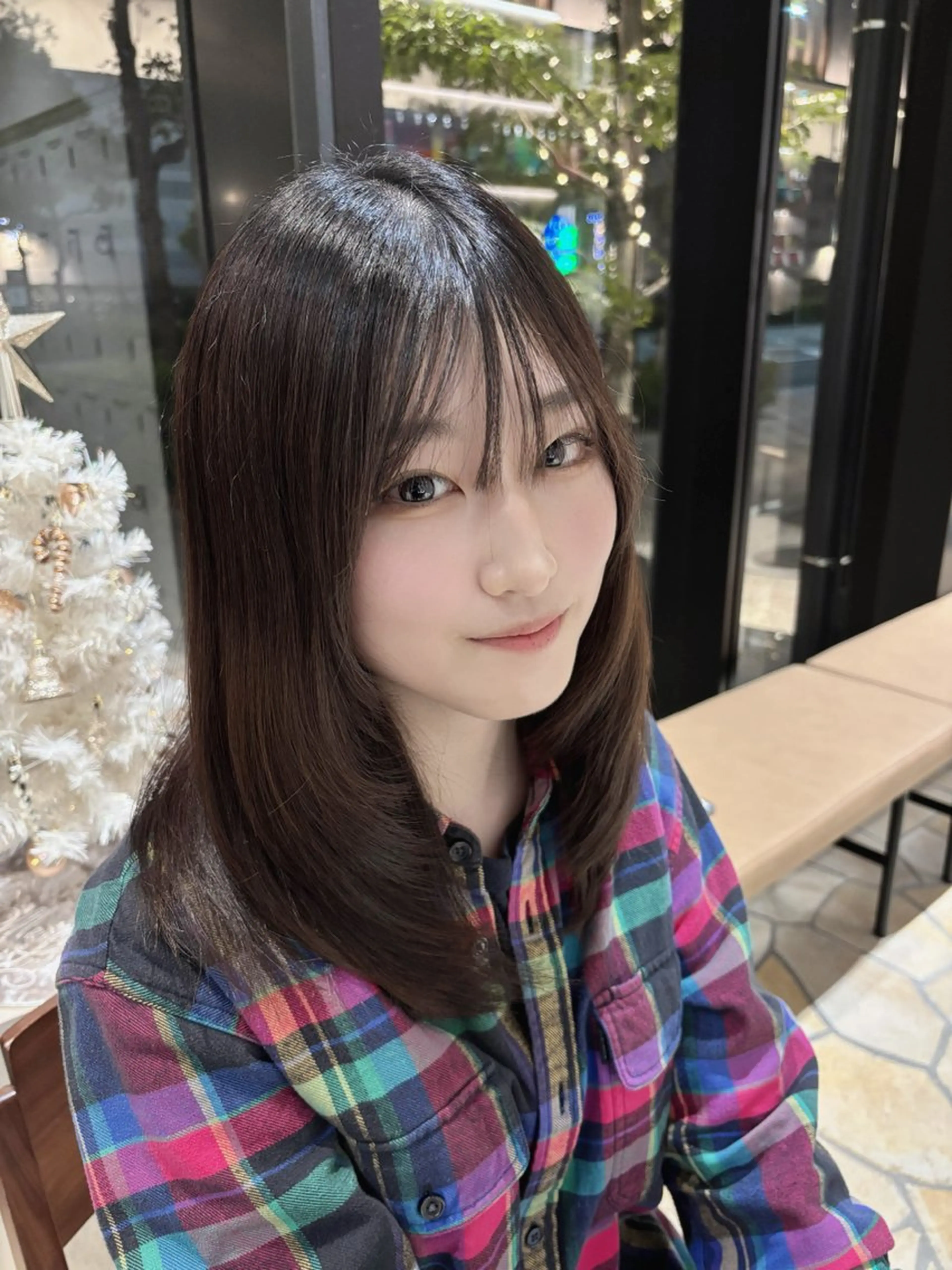 ミディアム GIEN Smart Salon by milbon 西宮ガーデンズ　プラス所属・吉原 星稀のヘアスタイル