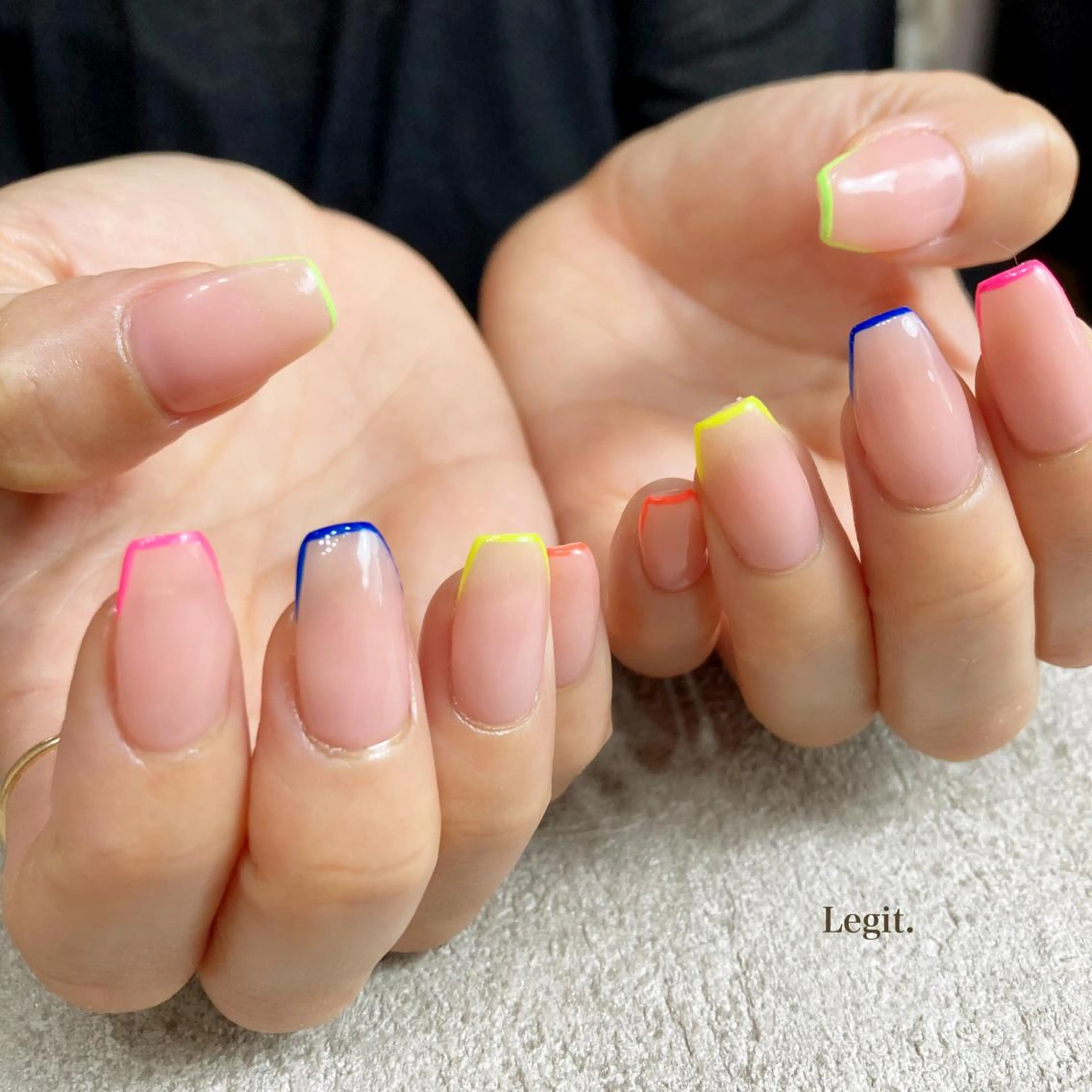 ネイル フレンチネイル Legit nail salonのネイルデザイン