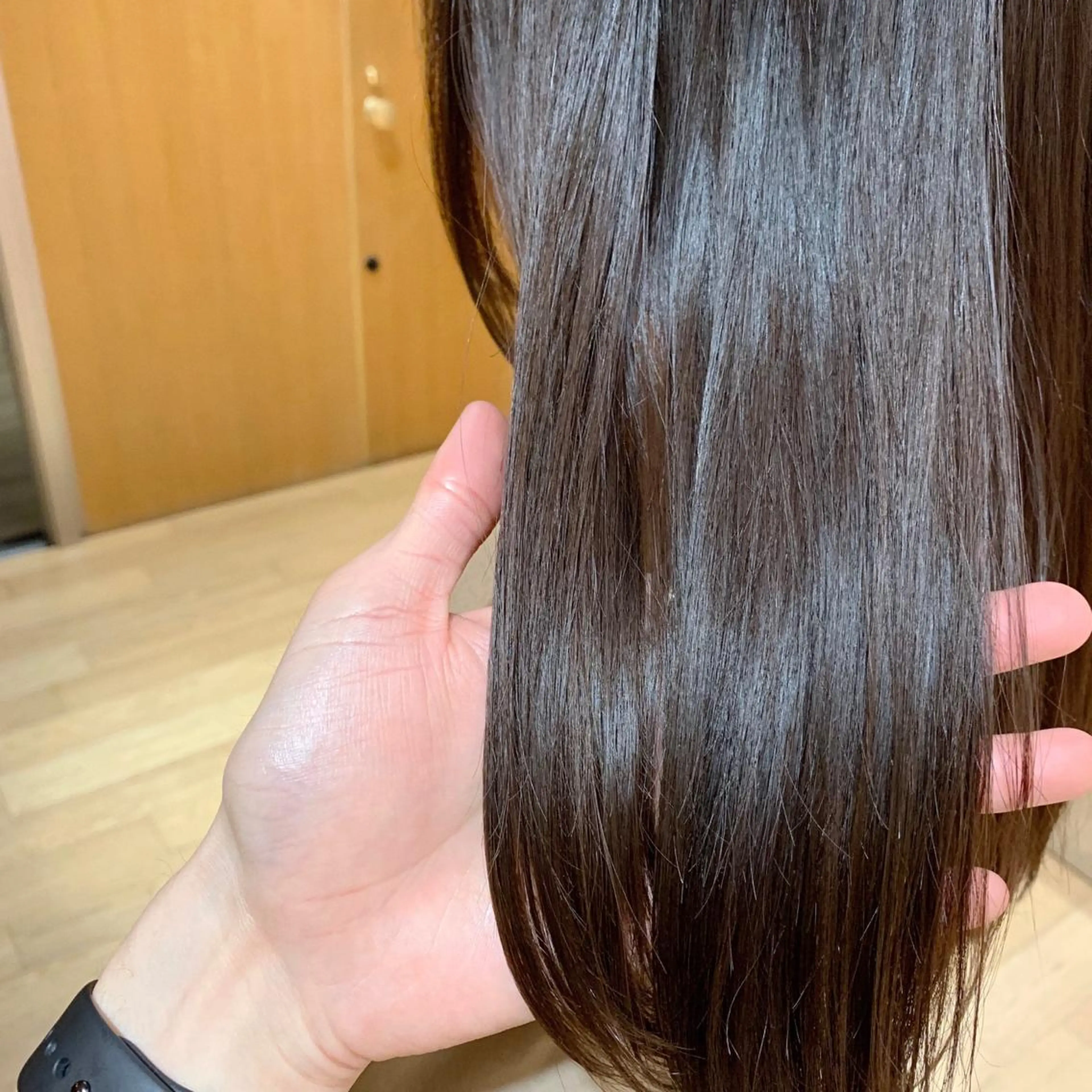 セミロング カラー パーマ ヘアアレンジ 黒髪 透明感カラー グレージュ カット ヘアカラー トリートメント 松田 亮葉のヘアスタイル