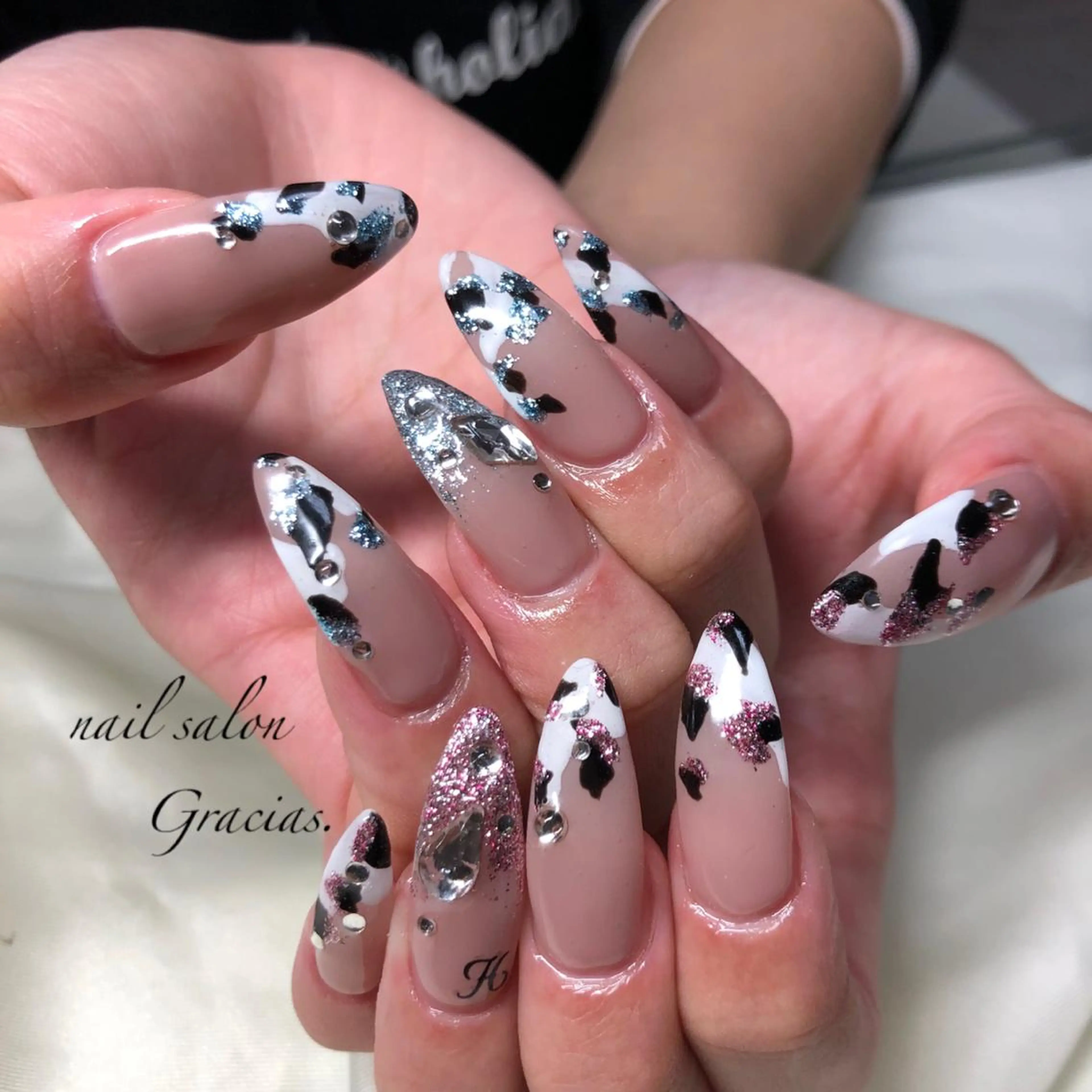 ネイル Gracias. rieのネイルデザイン