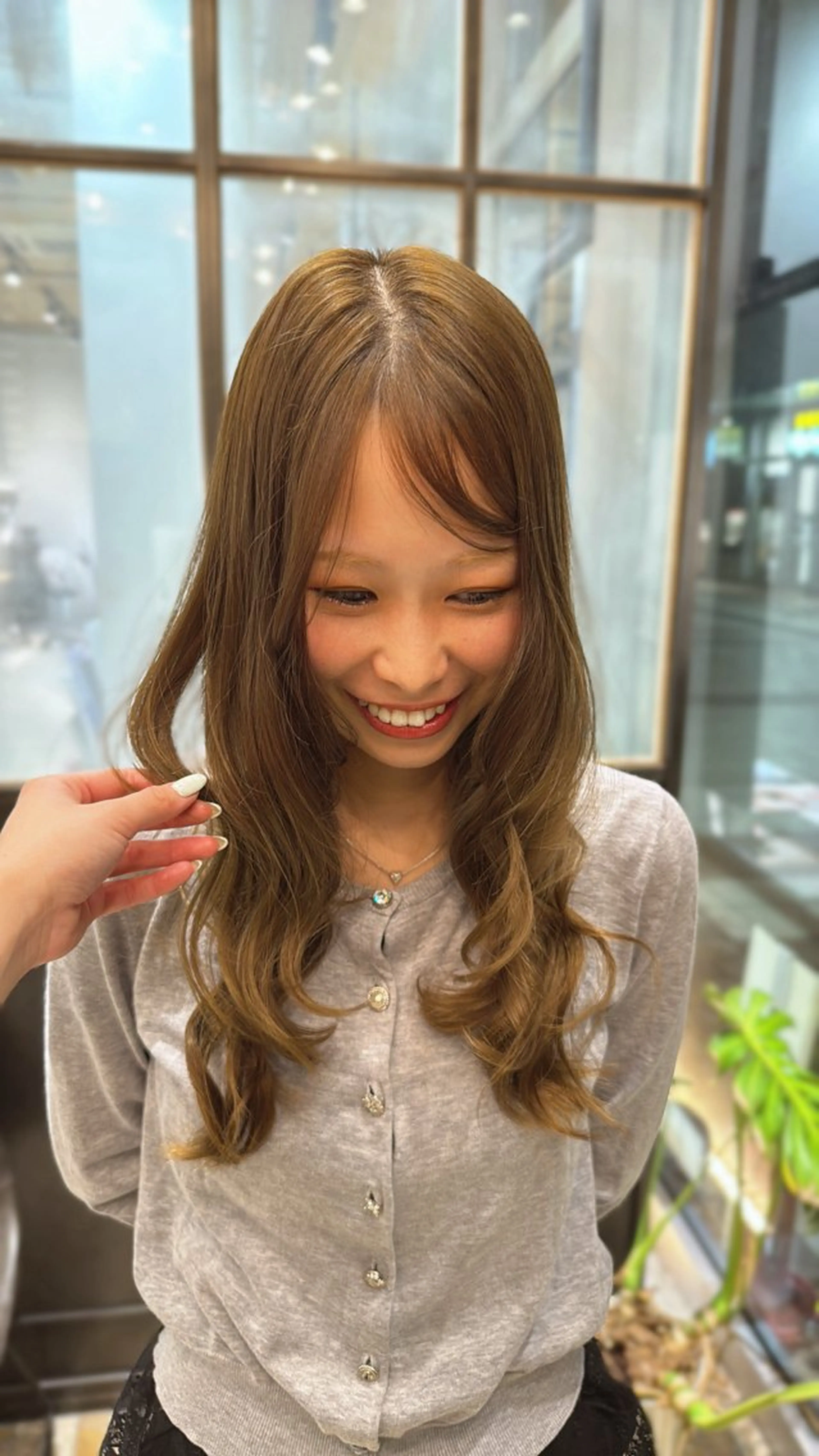 セミロング カット ヘアカラー レイヤーカット /momocaのヘアスタイル