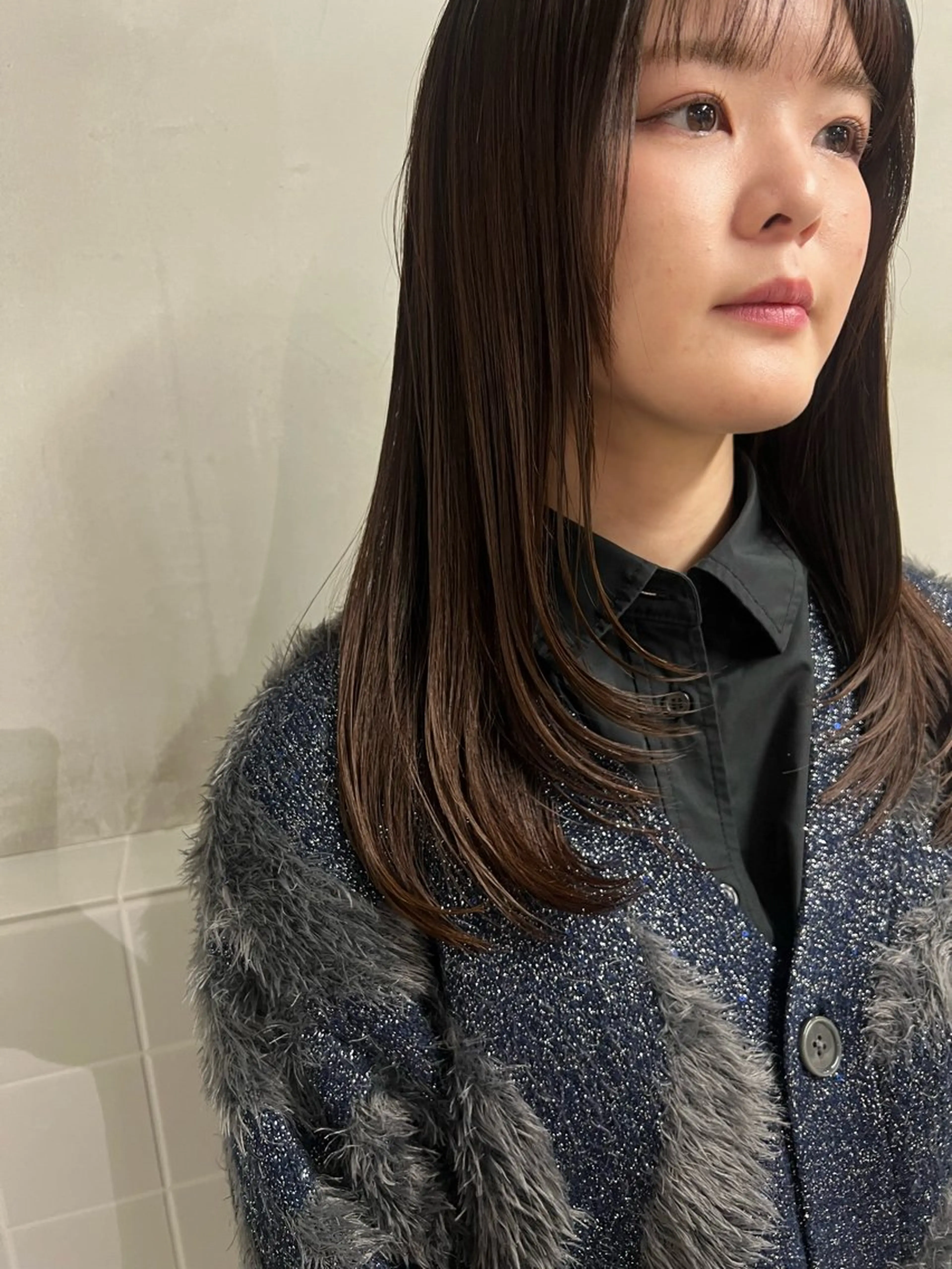 セミロング RINA 【Loem】のヘアスタイル