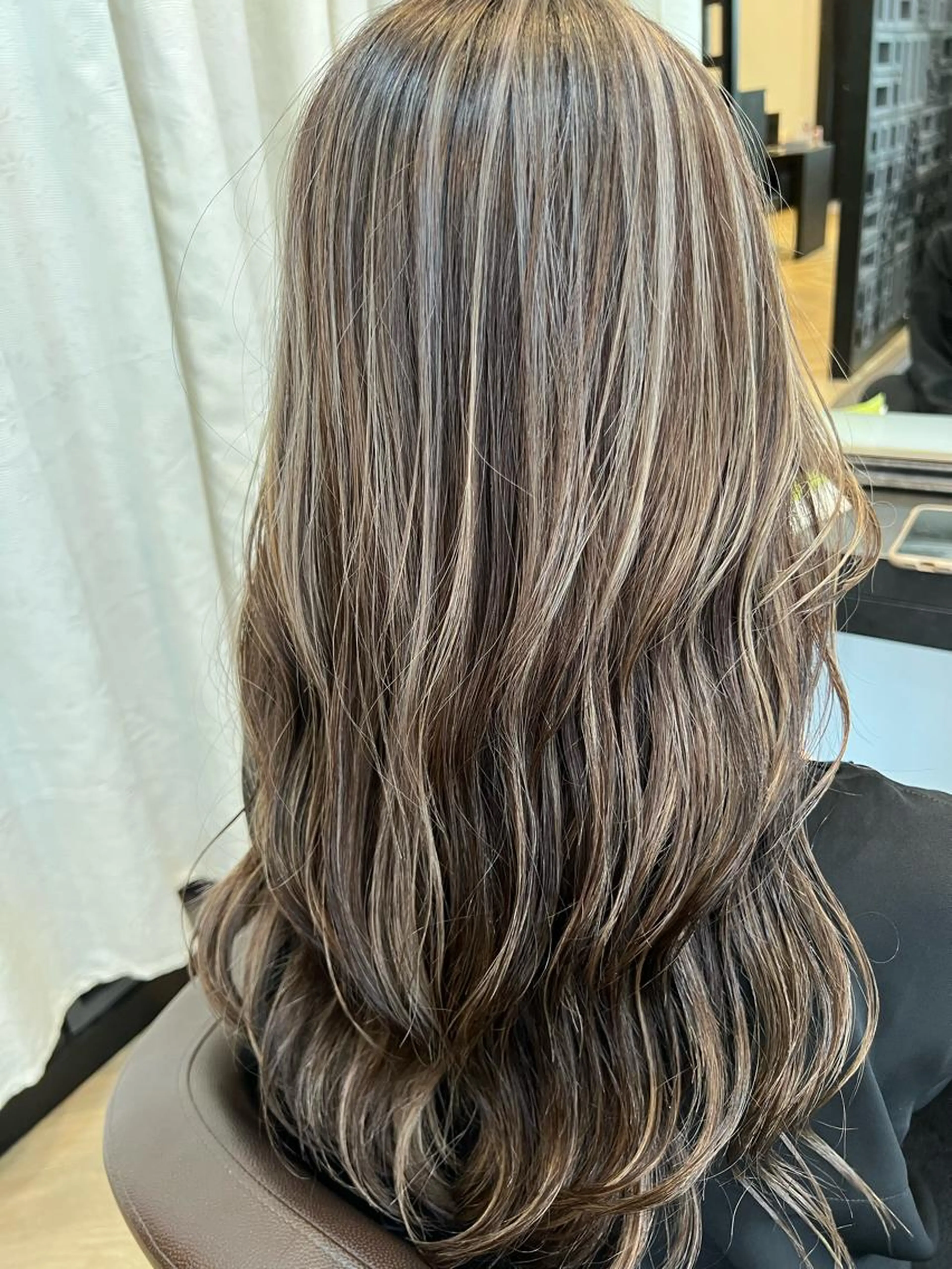 ベージュ限定‼️ ハイライト＋トリートメントの写真