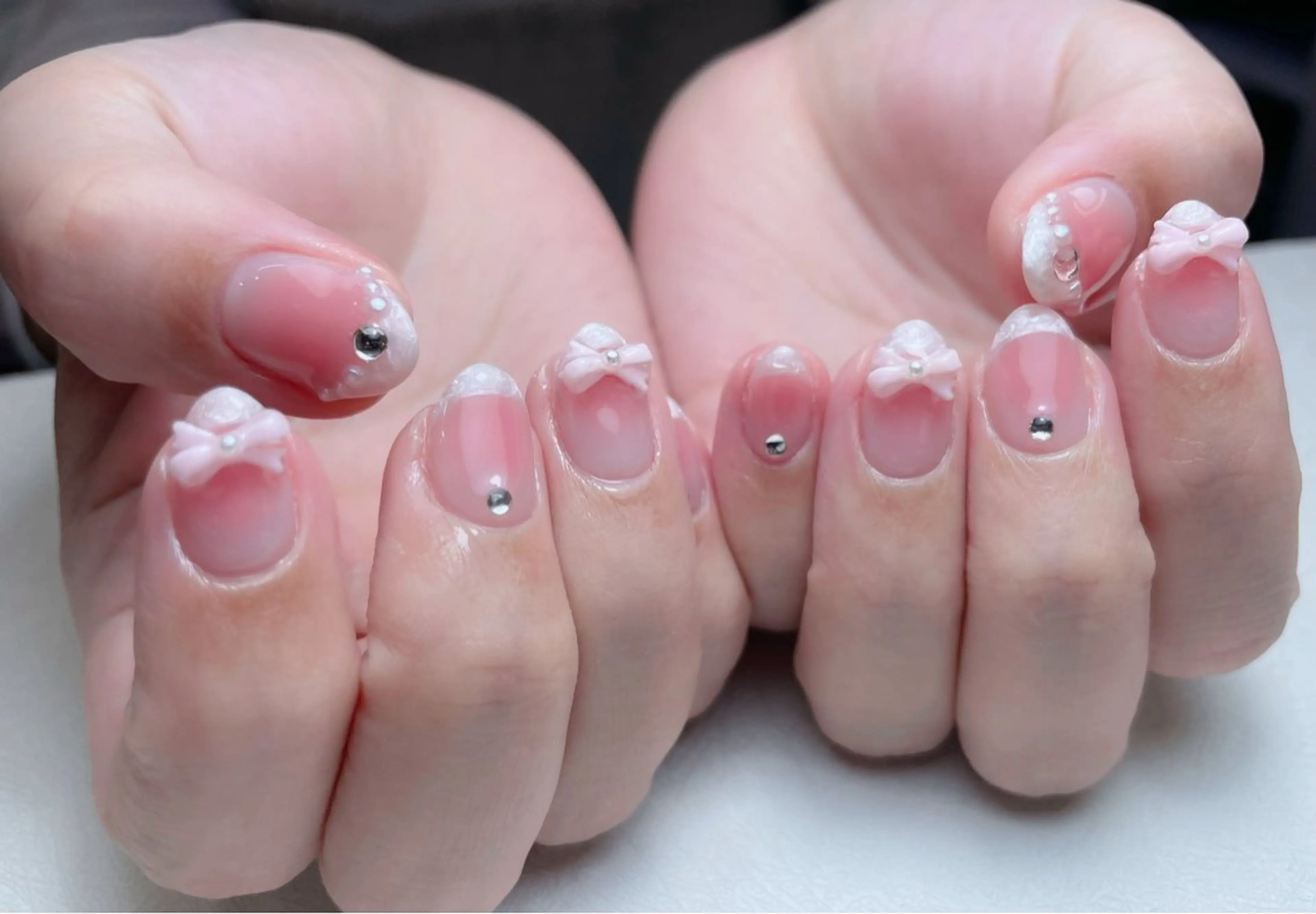 ネイル アートネイル オーロラネイル ブラウン クリアネイル ガーリー 中野駅から2分 MEO NAILのネイルデザイン