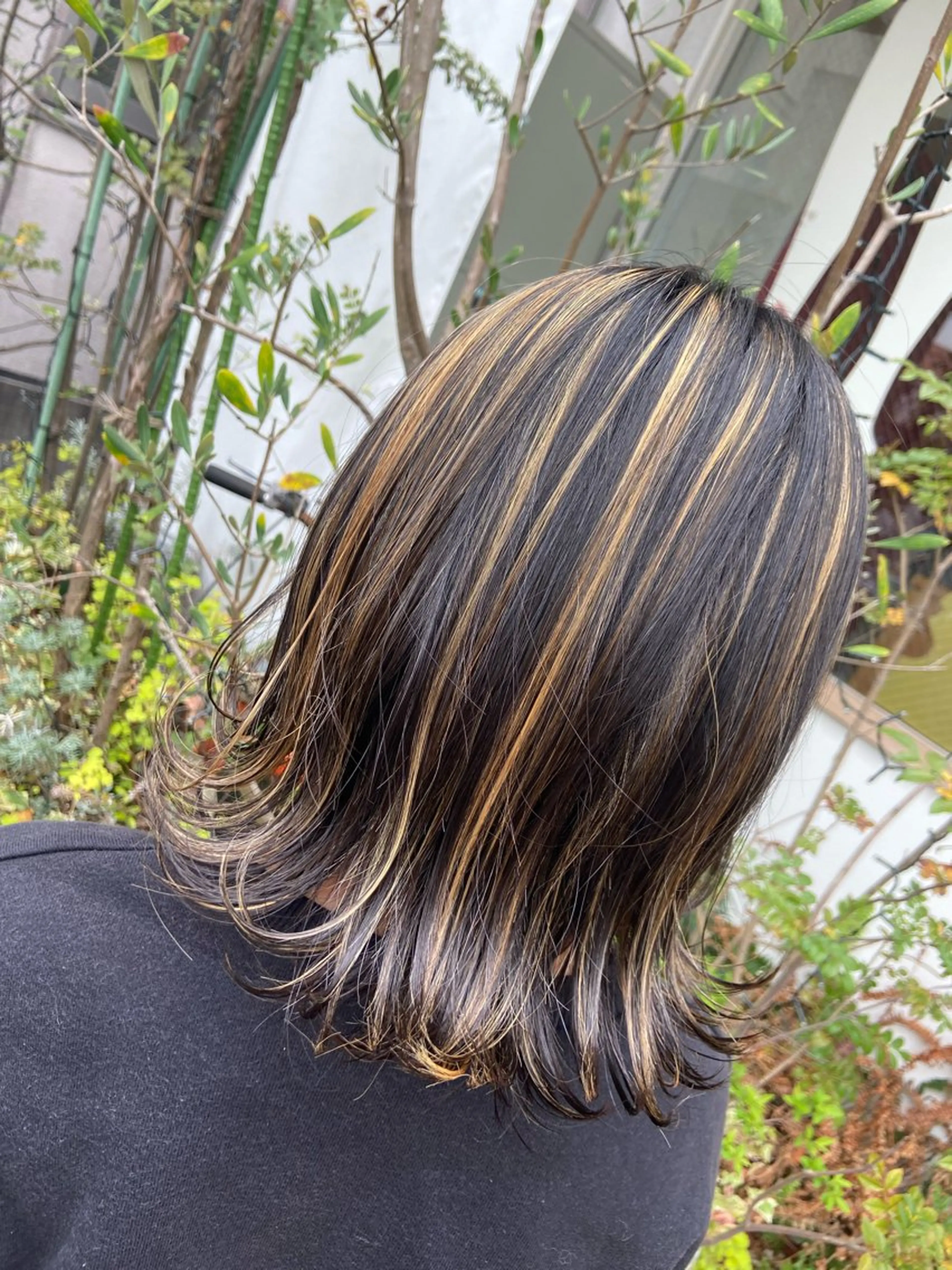 ミディアム カラー コジマ ツムギのヘアスタイル