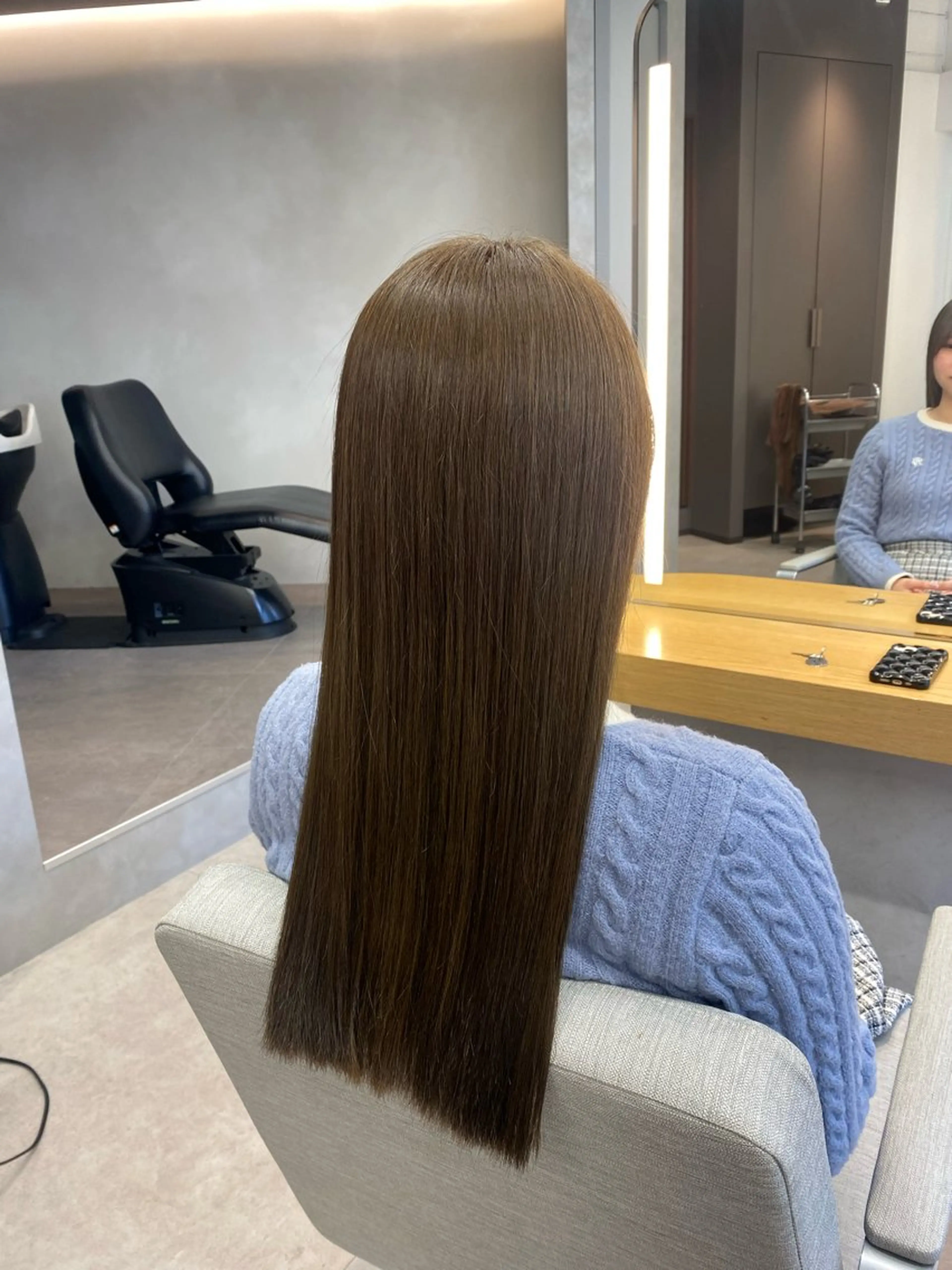 ロング カラー グレージュ オリーブグレージュ オリーブグレー 顔周りレイヤー /kokoro🦮のヘアスタイル