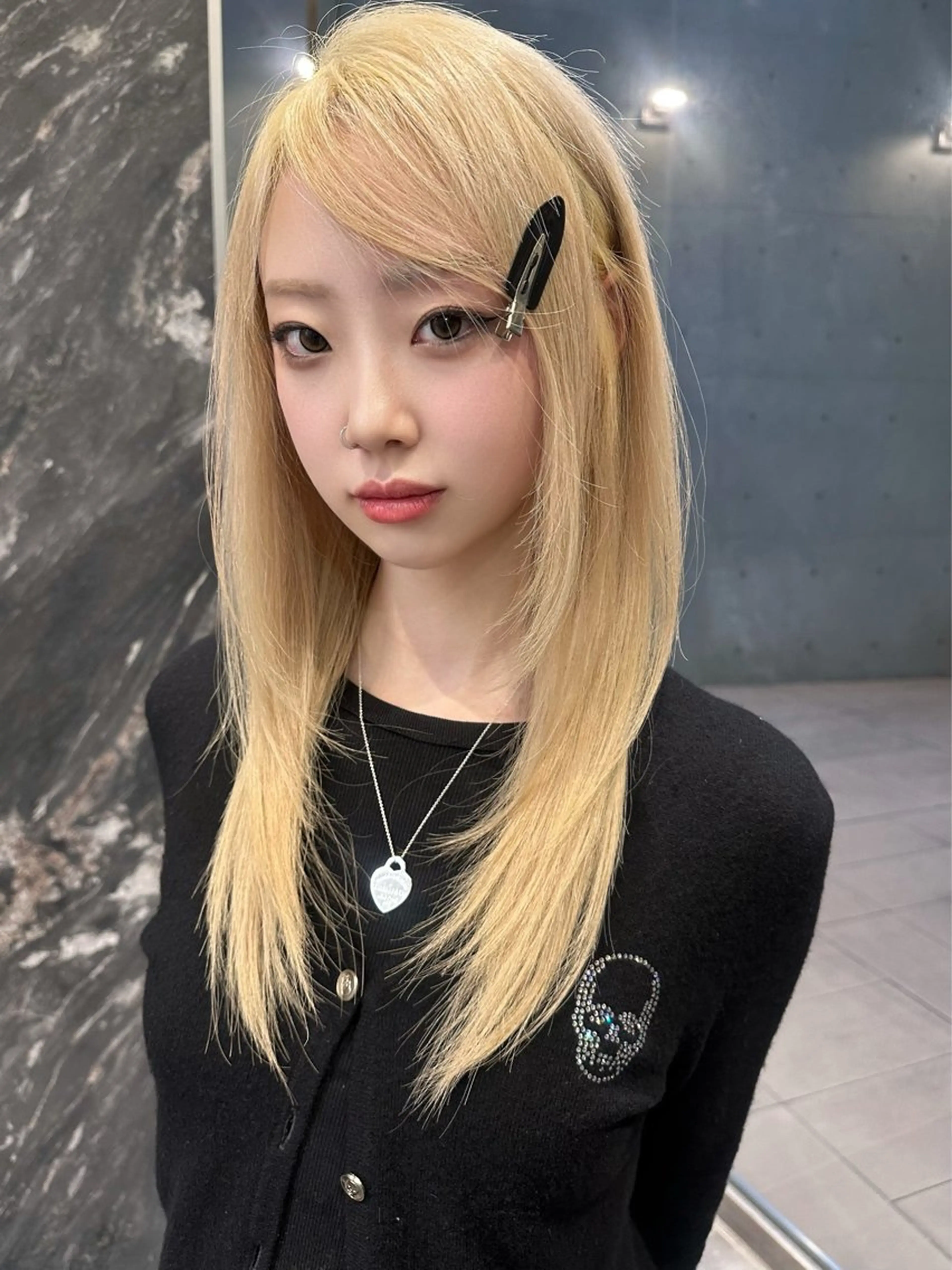 セミロング ヘアカラー トリートメント RiA/レイヤーカッ ト/ハッシュカットのヘアスタイル