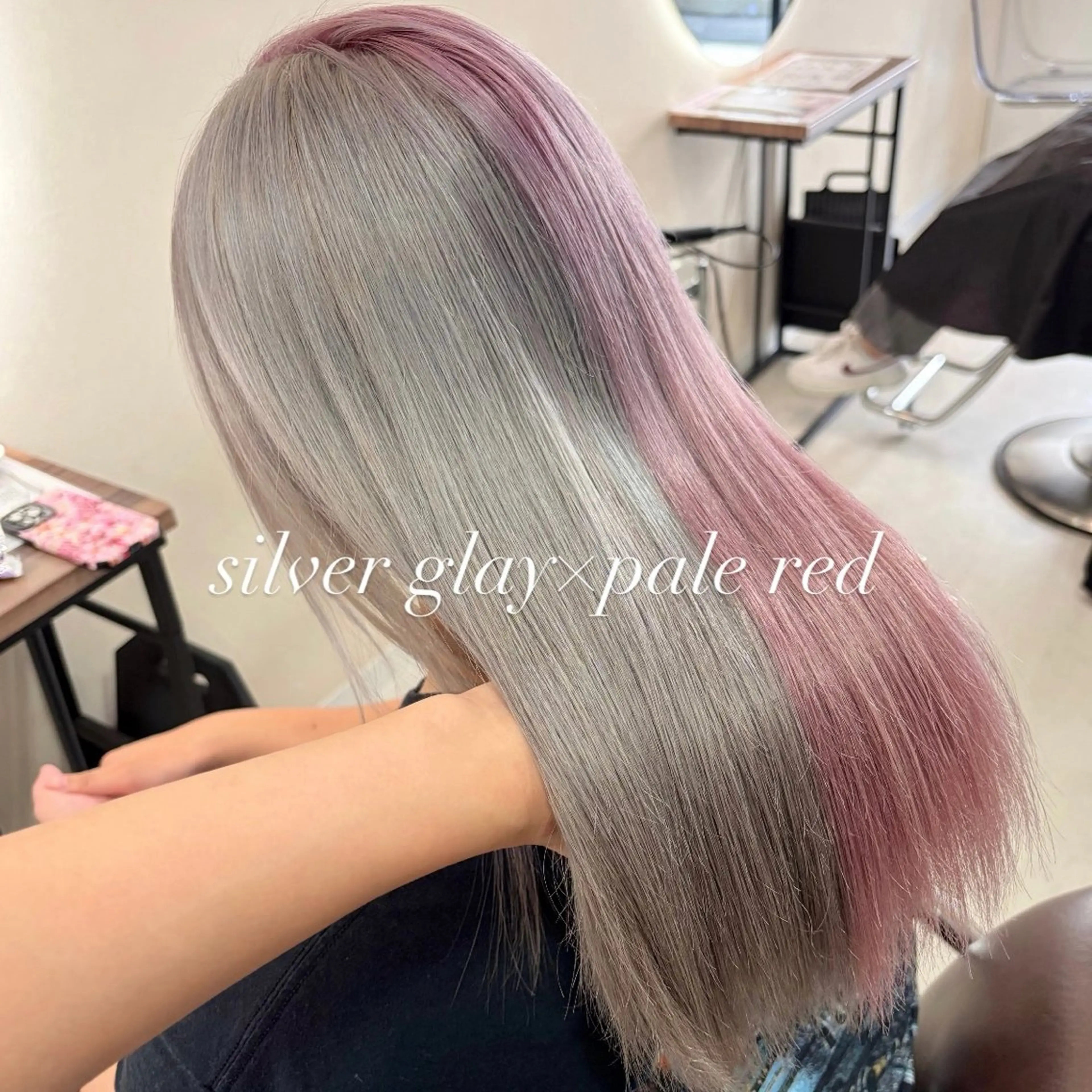 ミディアム カラー ヘアアレンジ ハイトーンカラー 青髪特化🩵 ダブルカラーのヘアスタイル