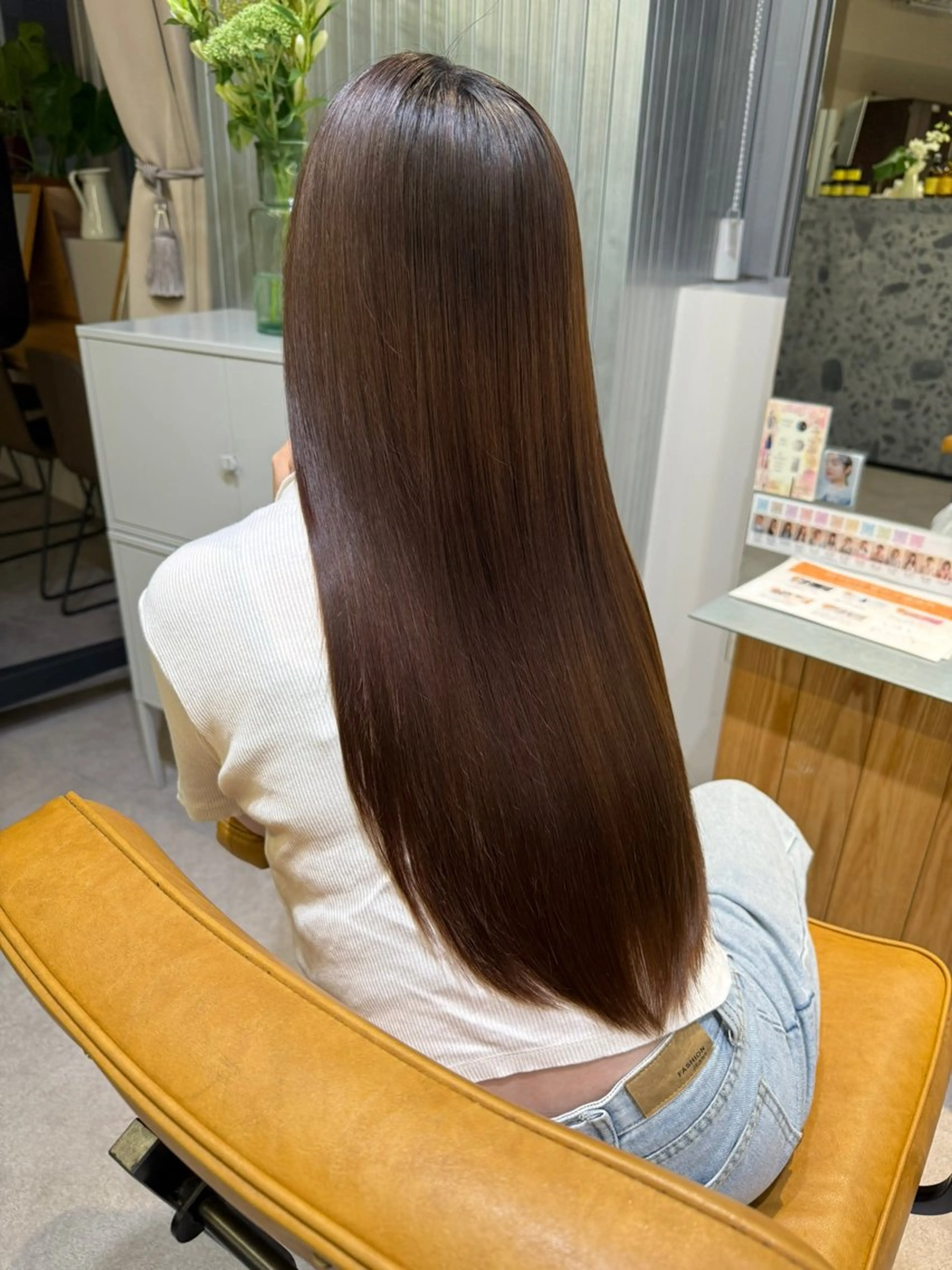 ロング やはらりの/ 酸性ストレートのヘアスタイル