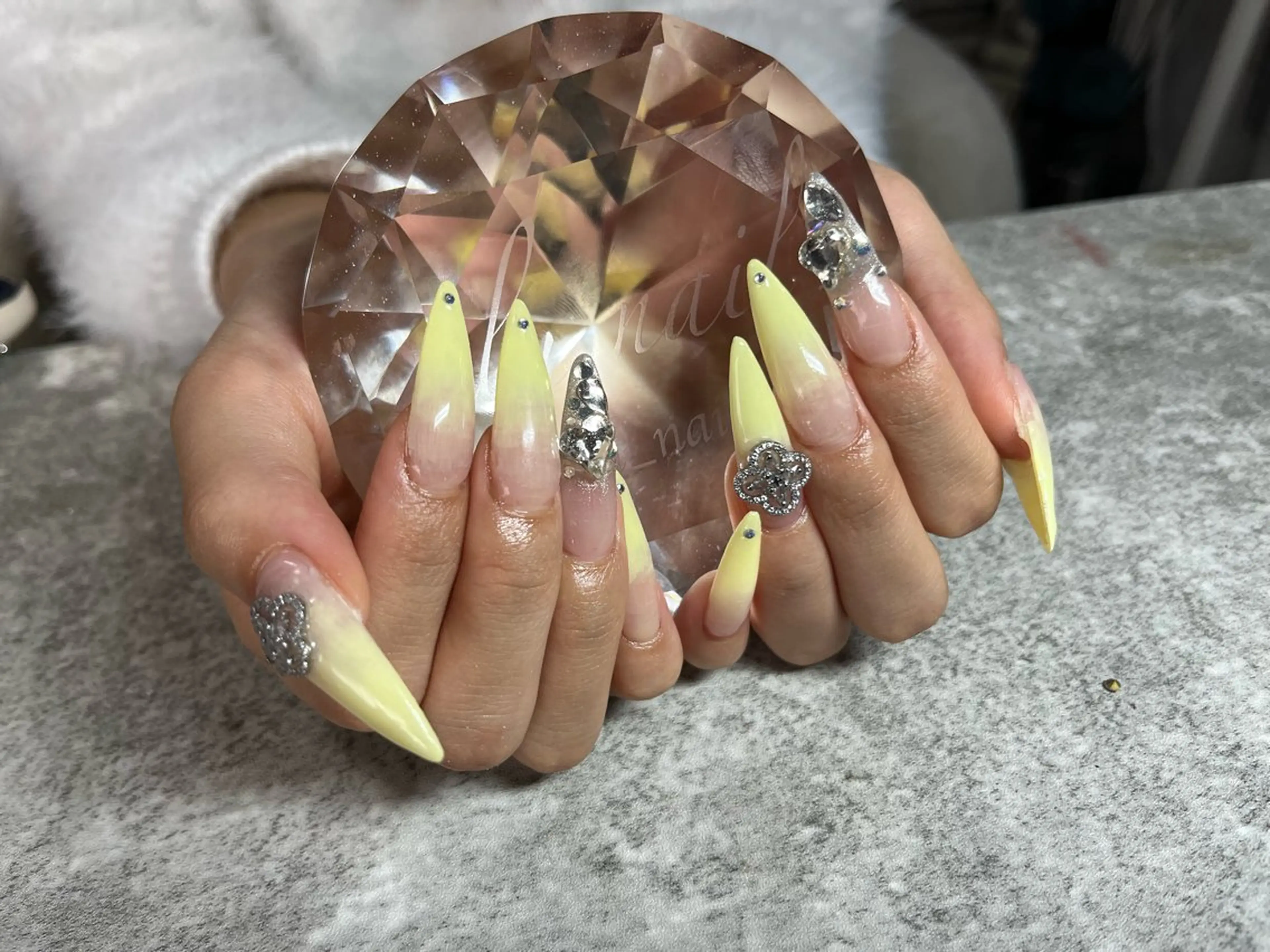 ネイル 持ち込み ネイルチップ 佐野 愛美のネイルデザイン