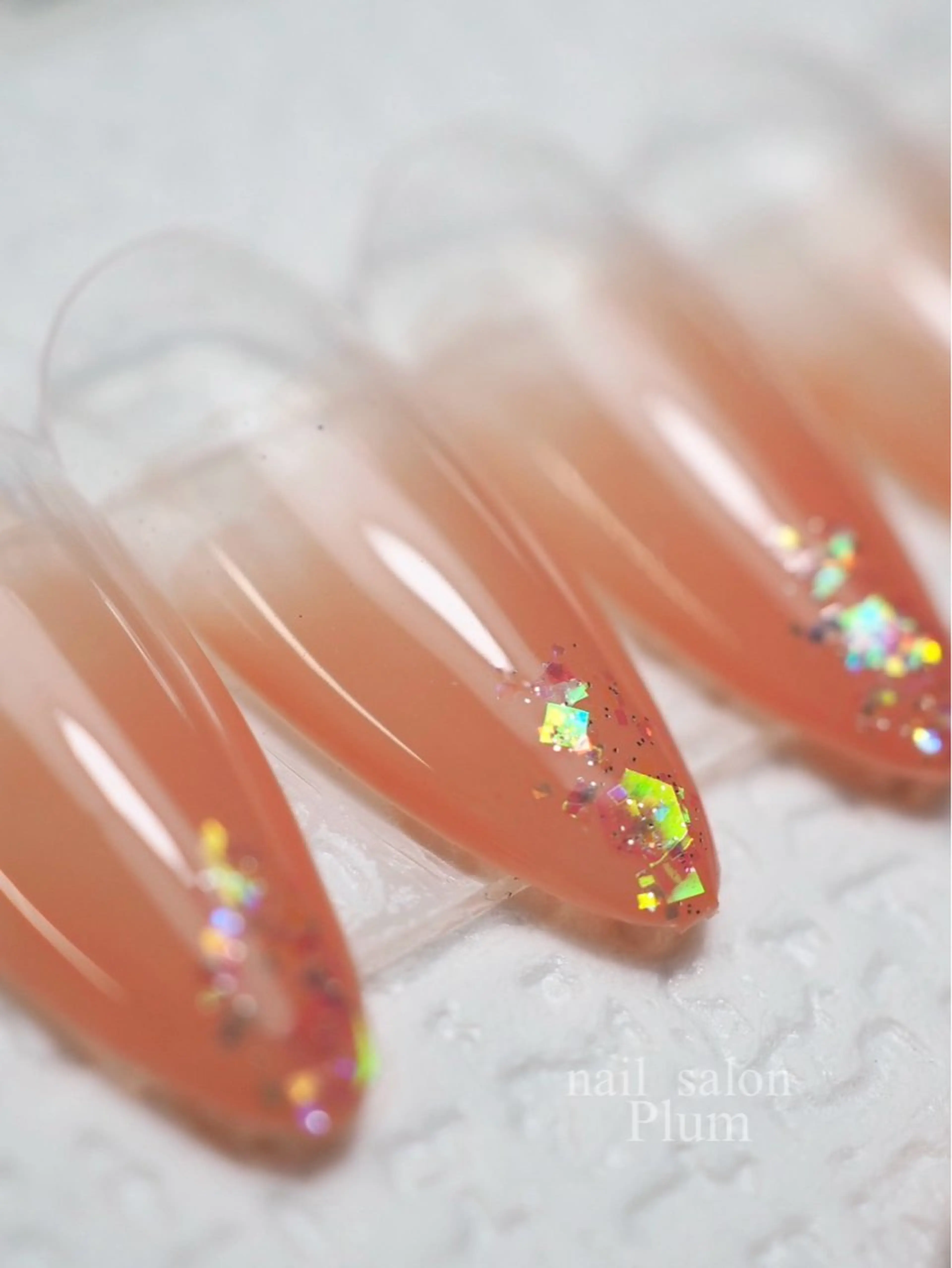 ネイル グラデーション ラメ(グリッター) Plum Kanaのネイルデザイン