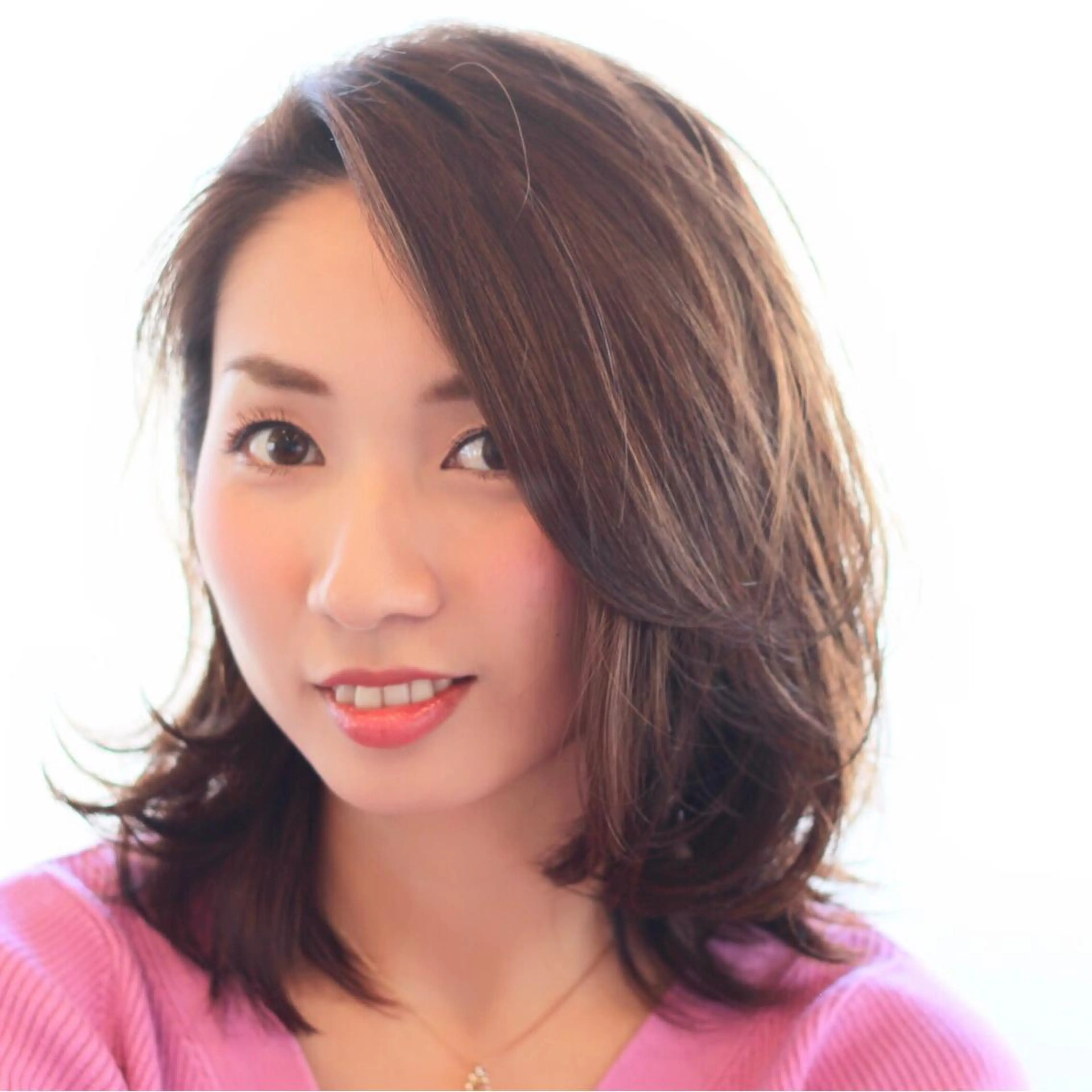 ミディアム カラー カット ヘアカラー ヘッドスパ 小西 裕大のヘアスタイル