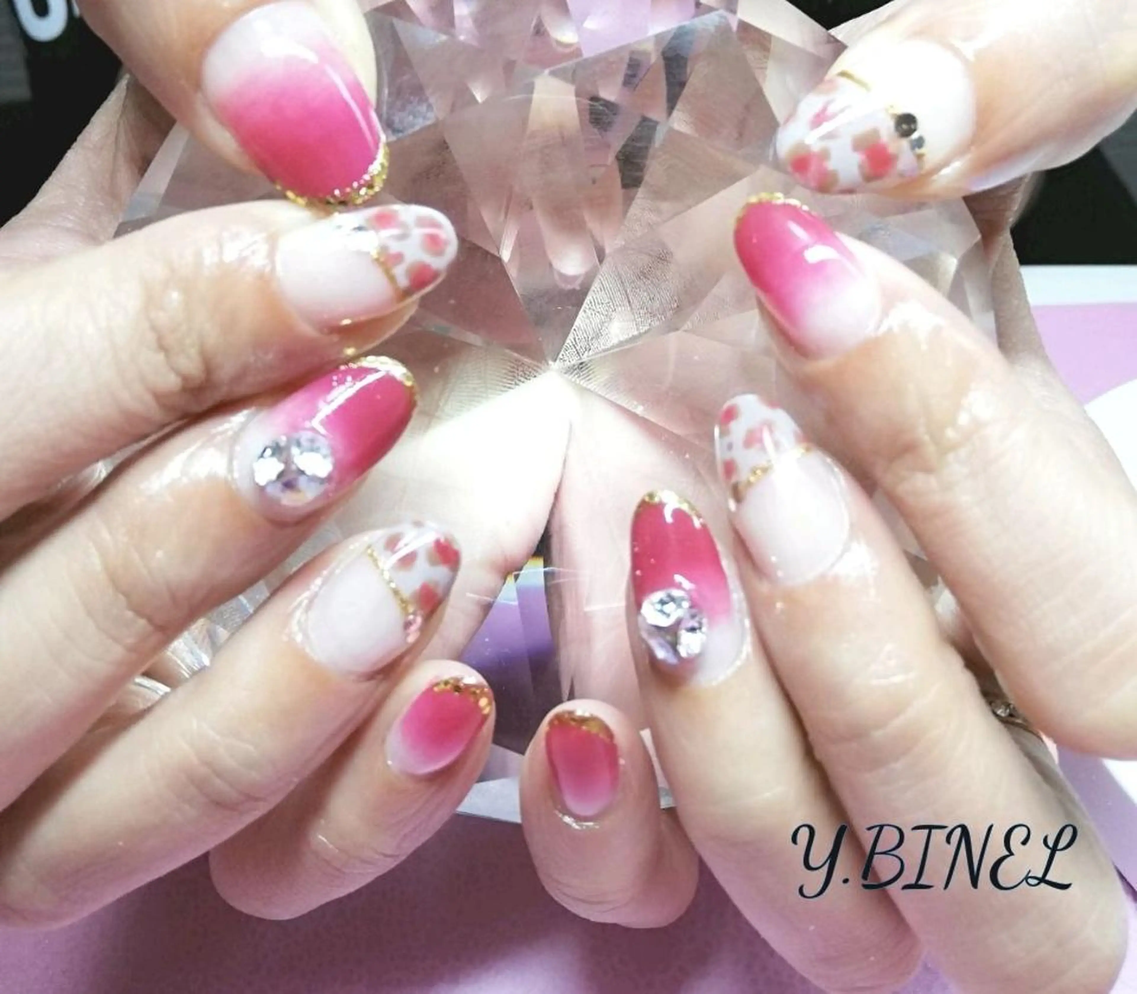 ネイル 持ち込み ハンドネイル Nail Salon Y.BINELのネイルデザイン