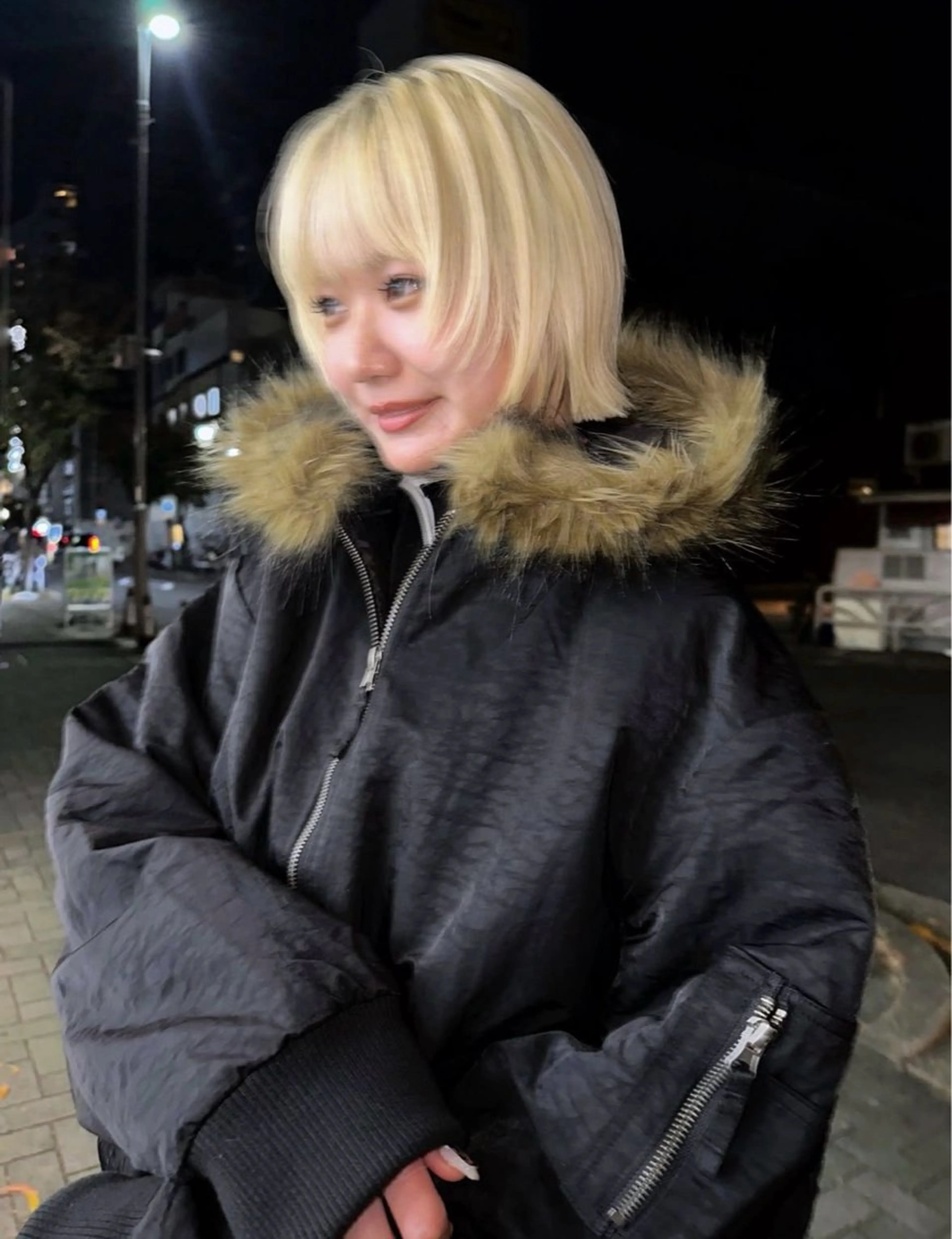 ショート カラー ボブレイヤー ブロンド ホワイトブロンド ボブ 顔まわりレイヤー カット ヘアカラー パーマ /レイヤー 榛地渉馬 /矢場町のヘアスタイル