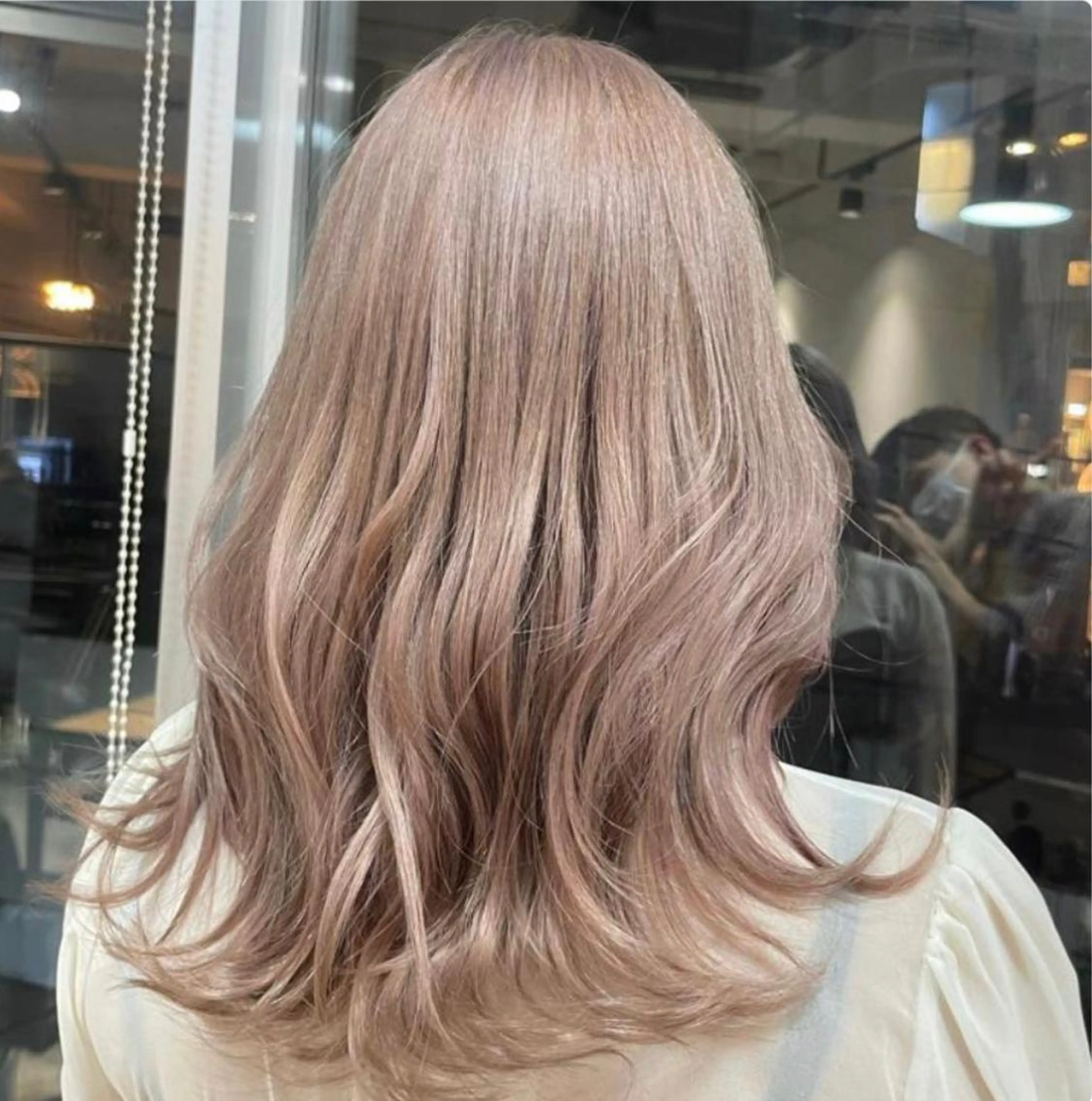 セミロング カラー ヘアアレンジ ヘアカラー 🌹TikTok４万 ﾌｫﾛﾜｰ🌹AKIのヘアスタイル