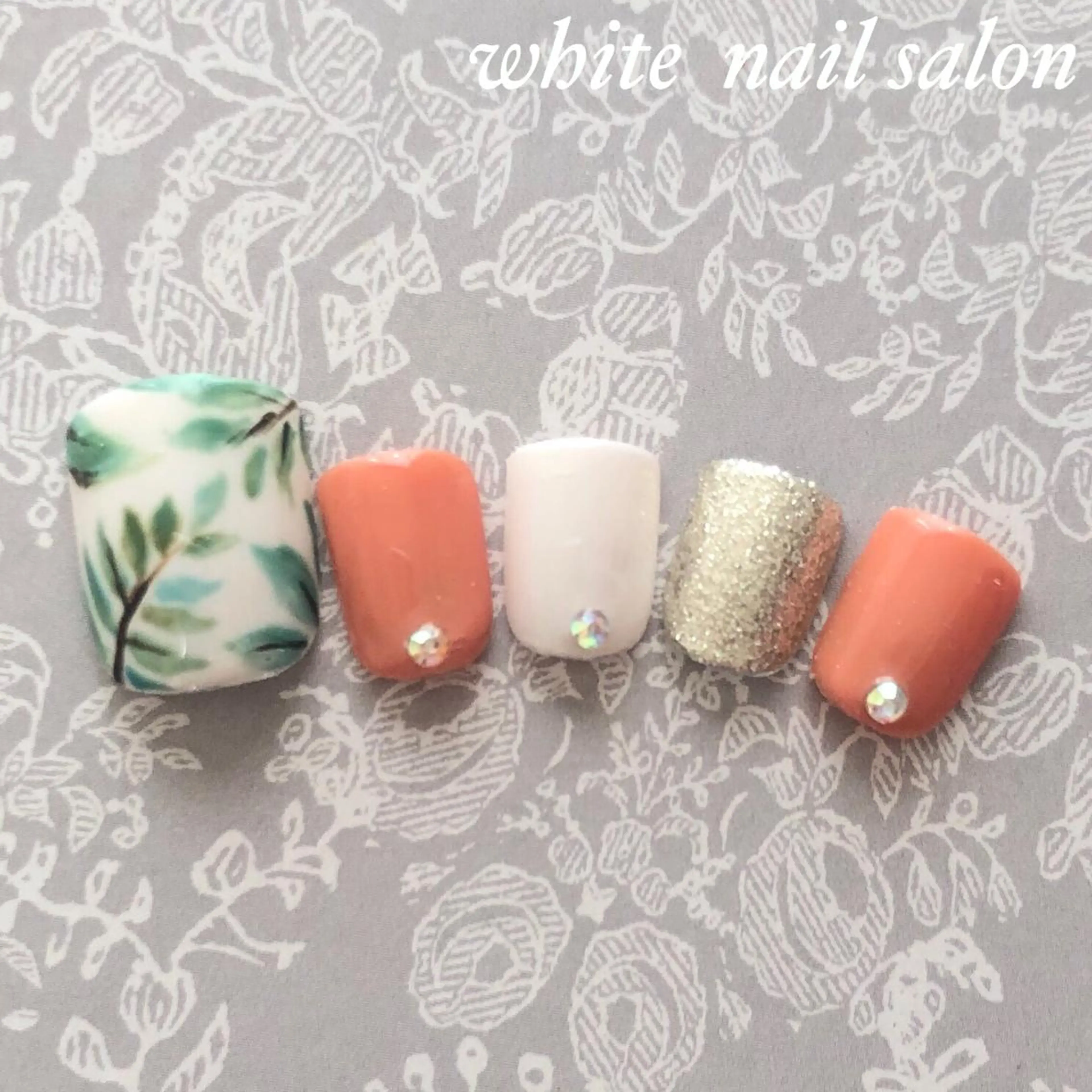 ネイル フットネイル ジェルネイル オフィスネイル スカルプネイル シンプルネイル フットネイル white nail salonのネイルデザイン