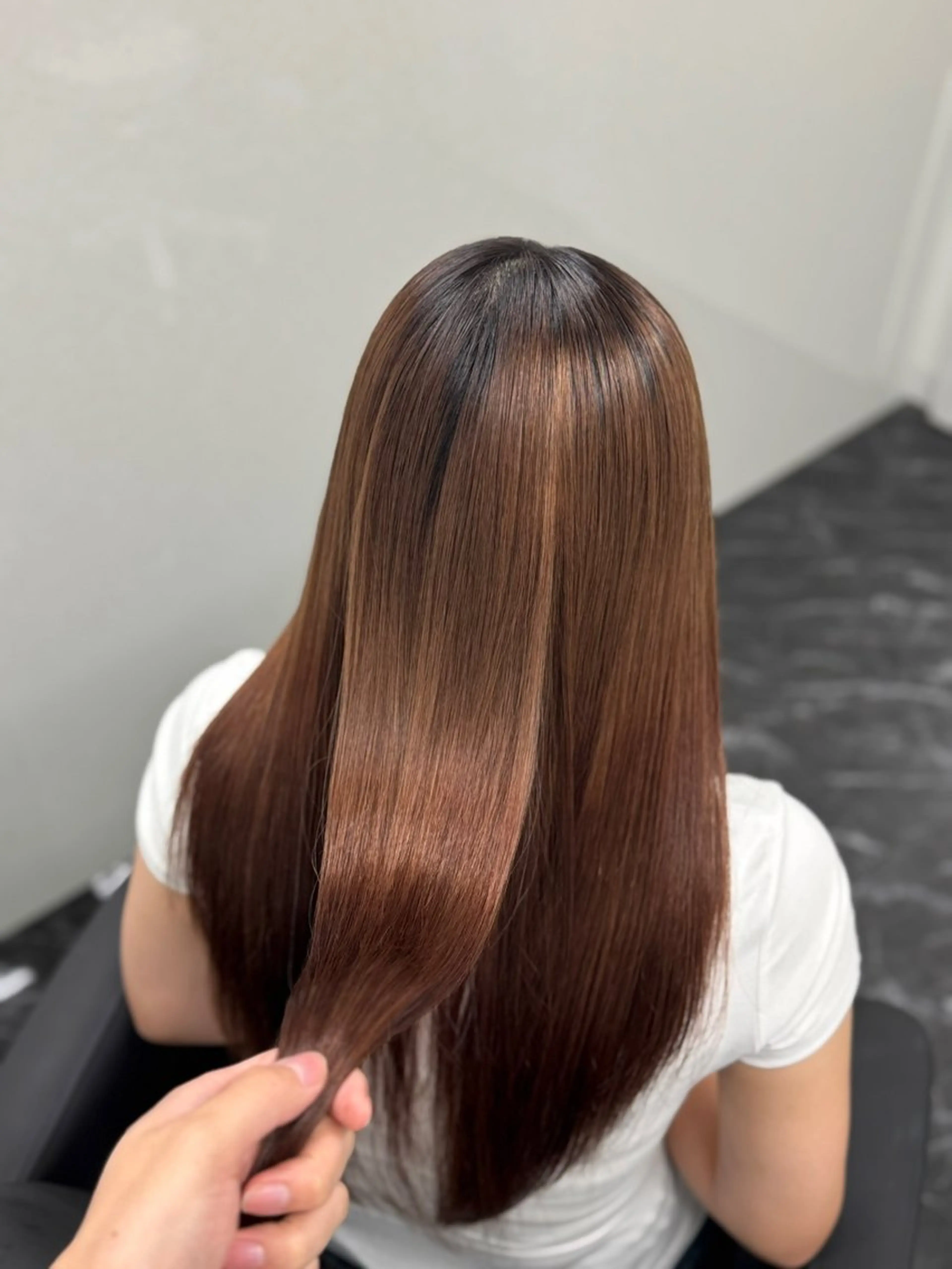 ロング カラー パーマ ヘアアレンジ メンズ キッズ メンズ韓国風 黒髪 ブルーカラー ブルーブラック レッドカラー 髪質改善Ⅰ透明感 艶カラーⅠたつやのヘアスタイル
