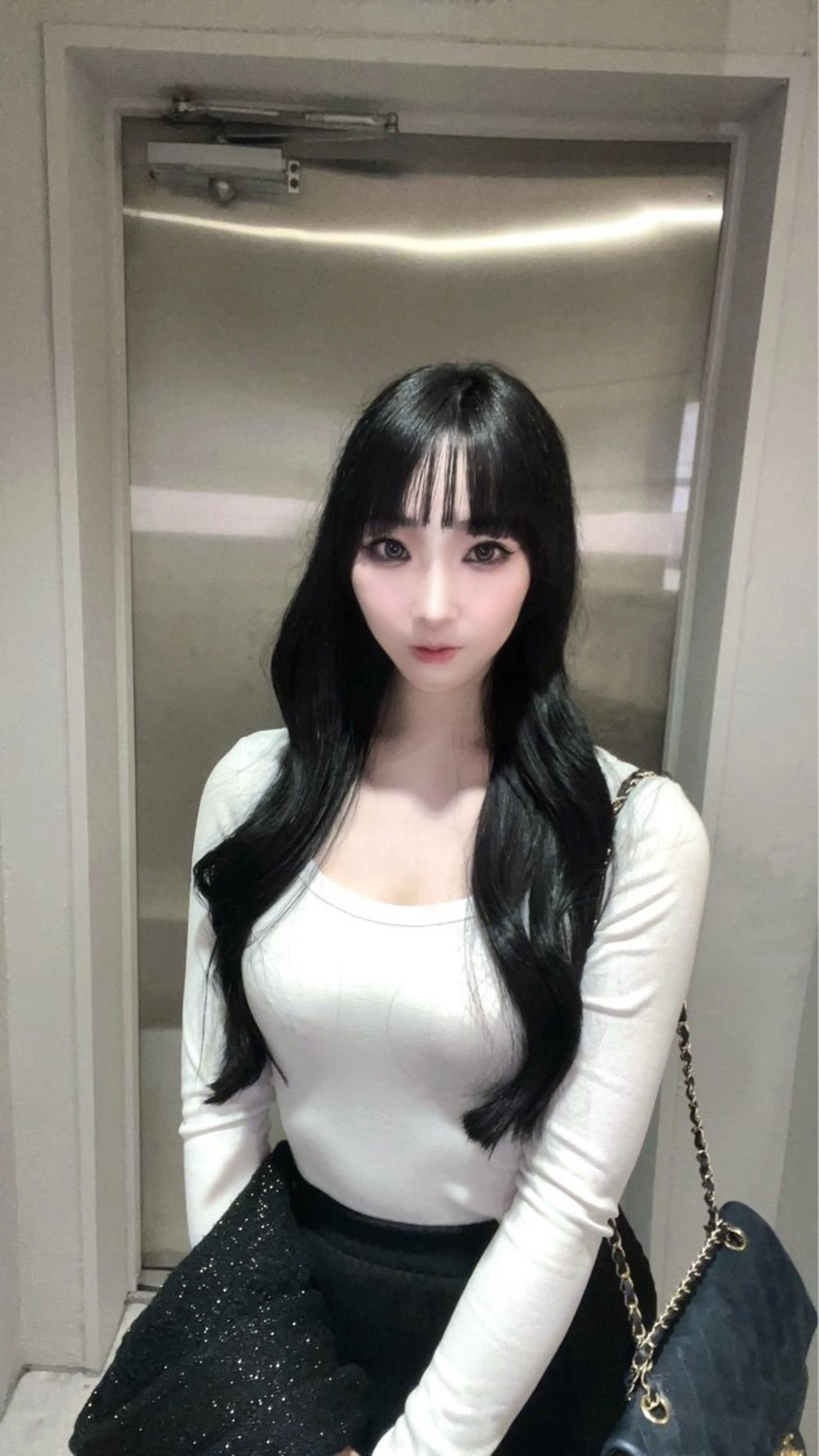 ロング レイヤーカット 平山 翔意のヘアスタイル