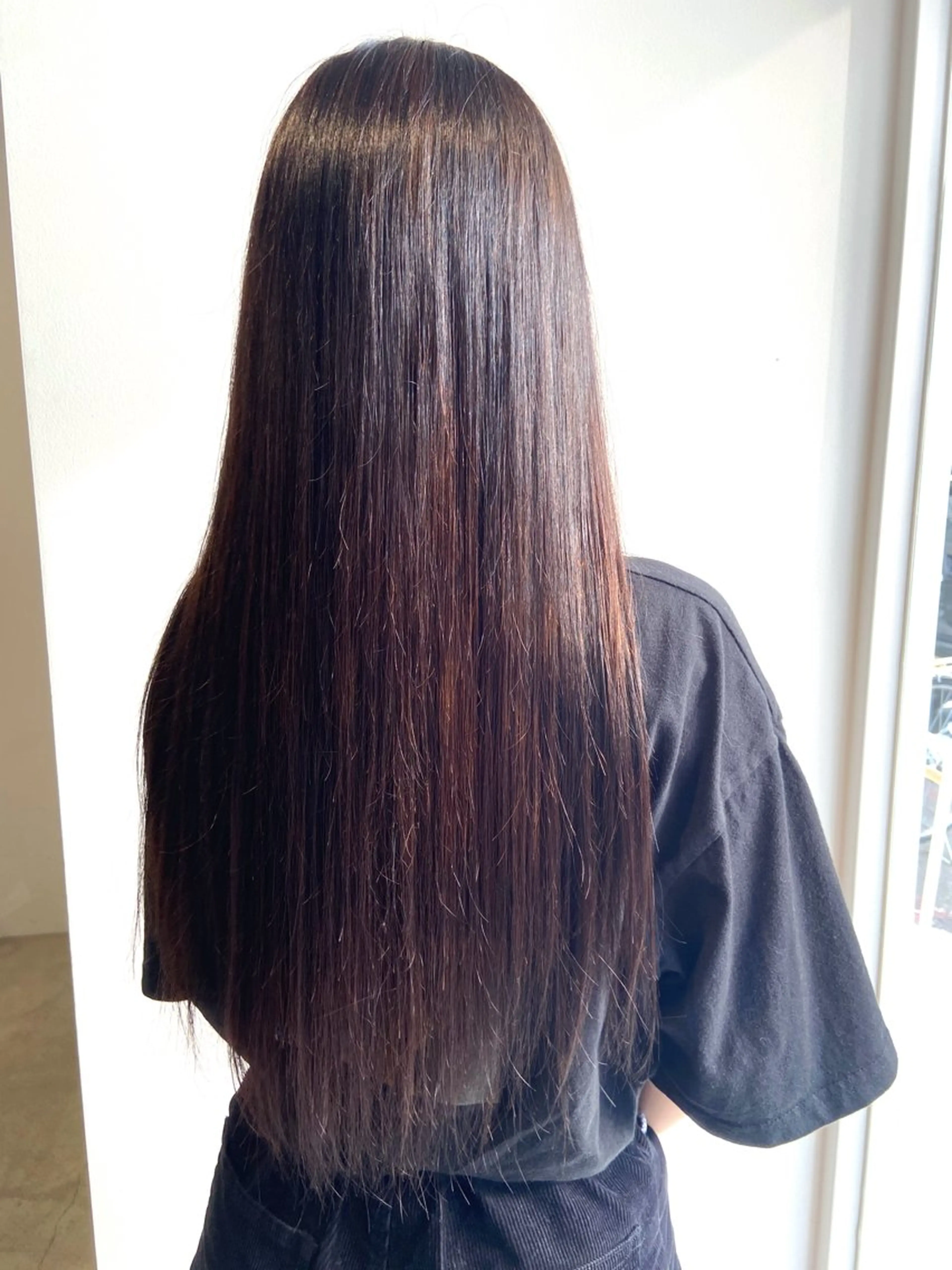 ロング カラー ブリーチ ブラウンカラー ダークブラウン トリートメント ヘアカラー トリートメント 🎀安藤 綾伽のヘアスタイル