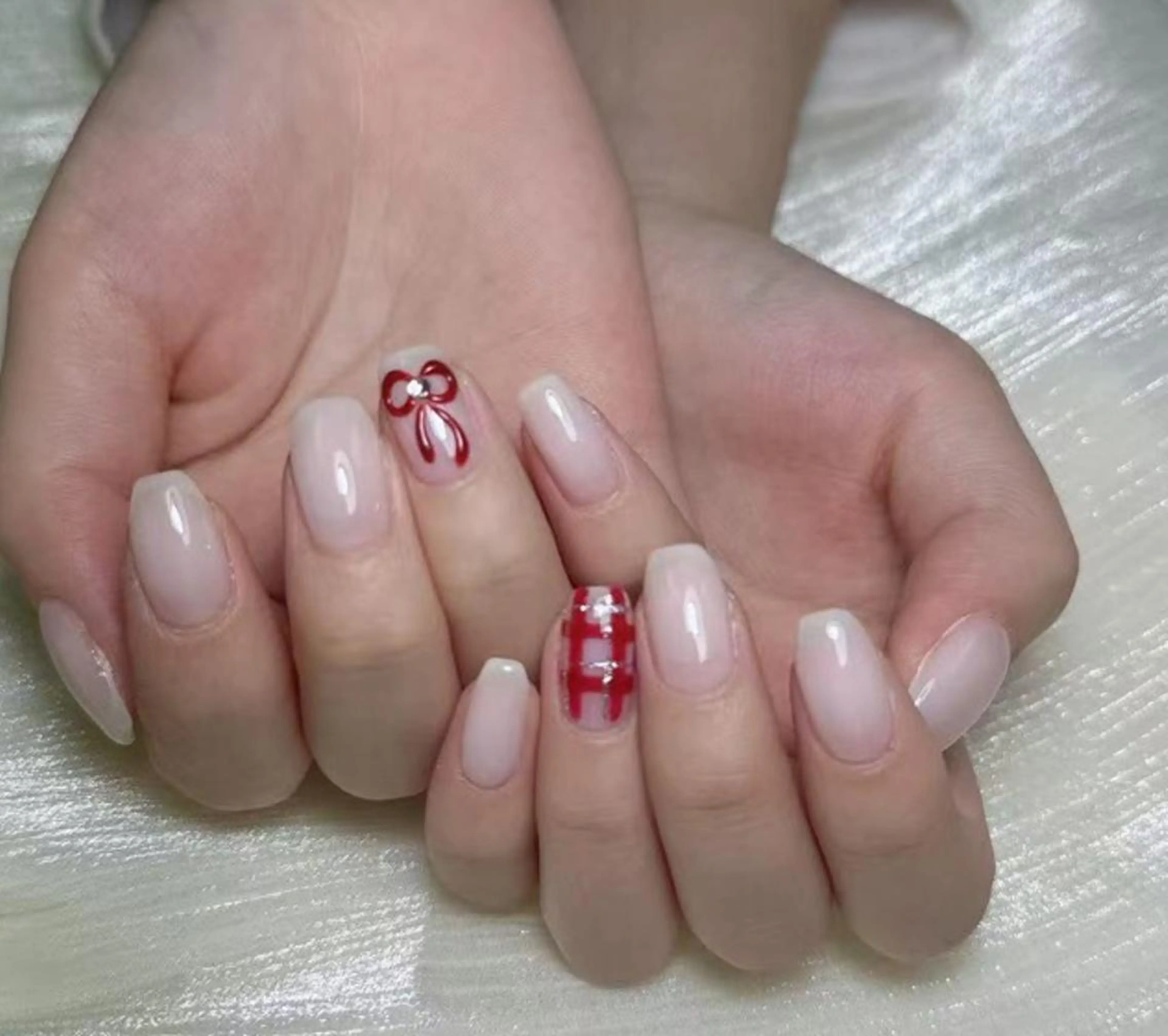 ネイル ハンドネイル ハンドケア 🍑 momo_nailのネイルデザイン