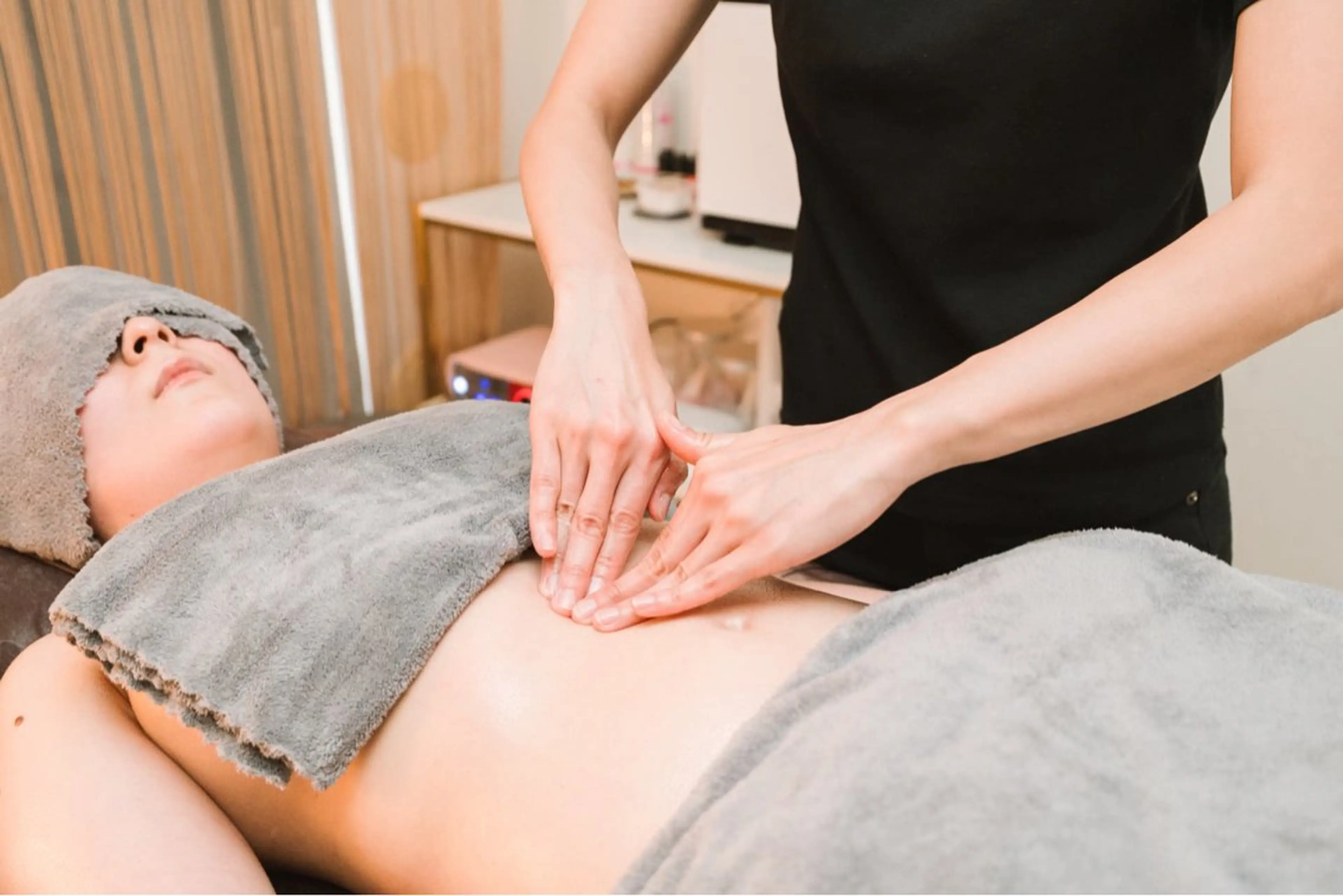 〚80分〛ハンドセラピス顔​〜​脚先までフットバス付きの全身スッキリ𖤐 ̖́-‬不調をケアして気持ちも前向きに◎の写真
