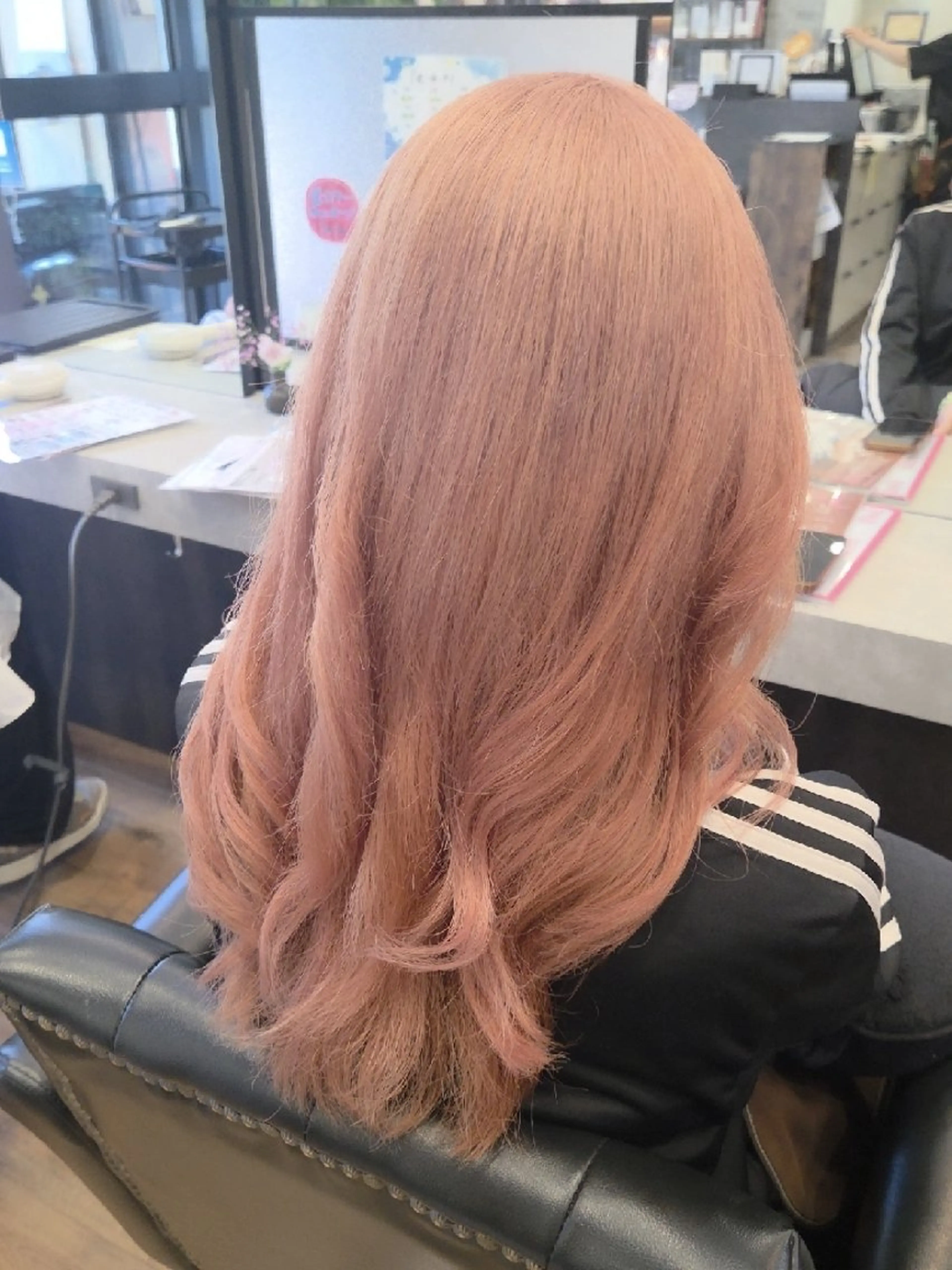 セミロング カラー ヘアカラー 関口 友菜のヘアスタイル