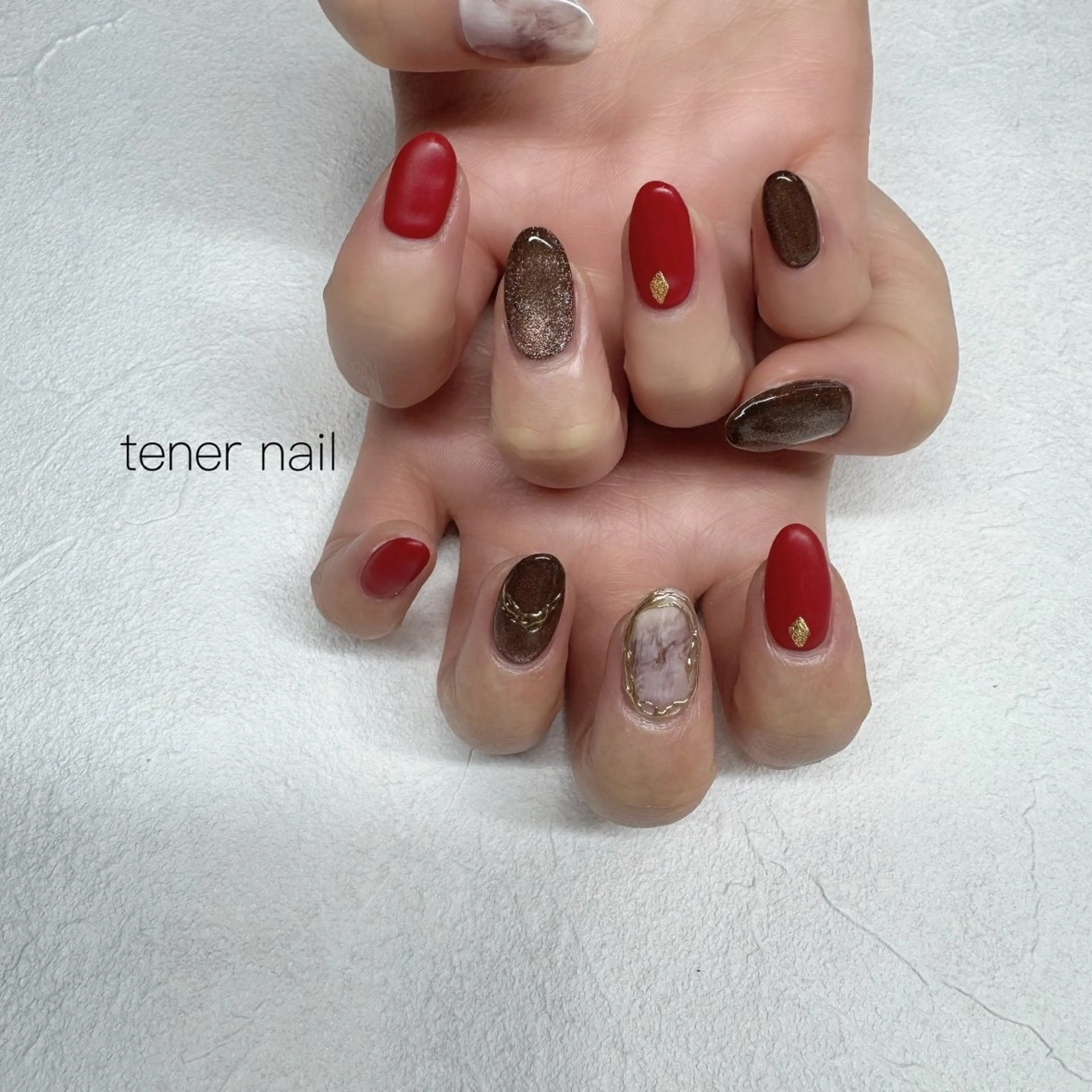 ネイル ブラウン 赤色 ハンドネイル テネルネイル tener nailのネイルデザイン