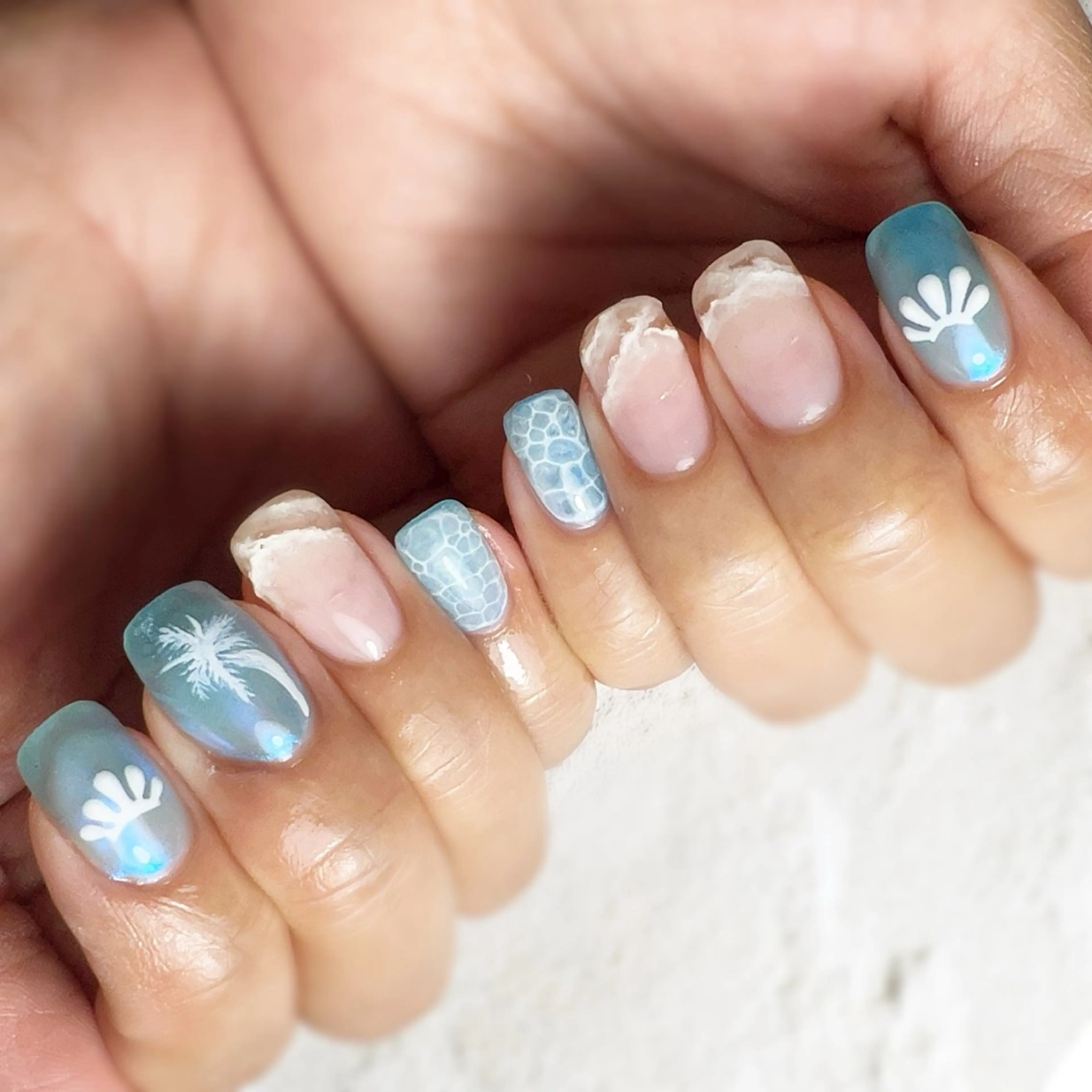 ネイル ハンドネイル フットネイル NAILsalon Laki(ラキ)のネイルデザイン