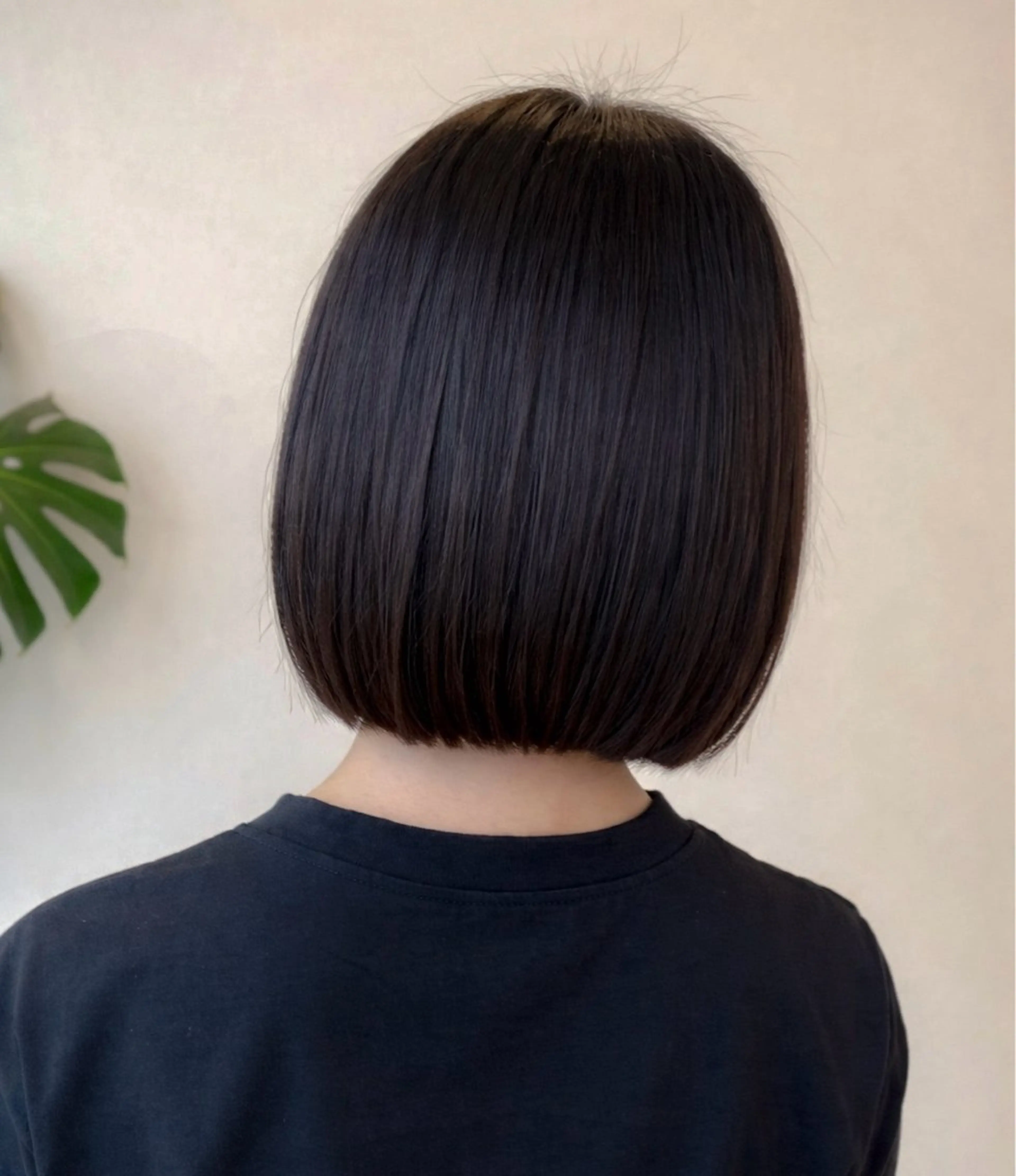 ミディアム ボブ 外ハネヘア ミニボブ/レイヤー ボブ/渋谷/ 宍戸のヘアスタイル